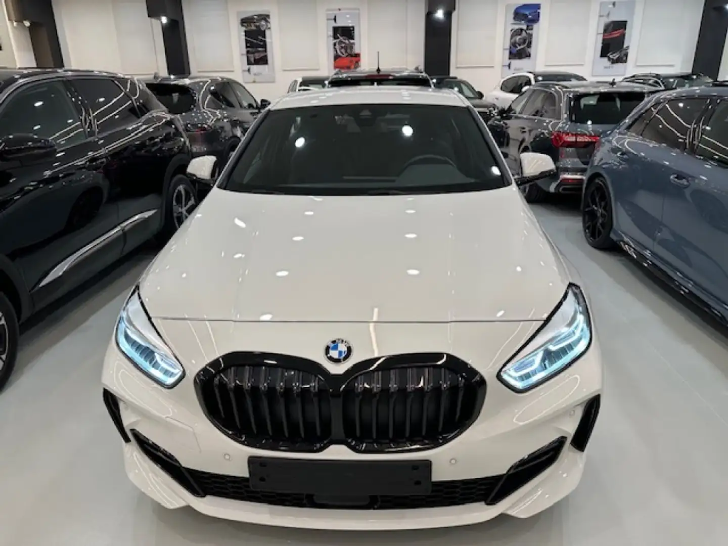 BMW 118 i 5p. Msport - Navi - Gancio Traino Blanco - 2