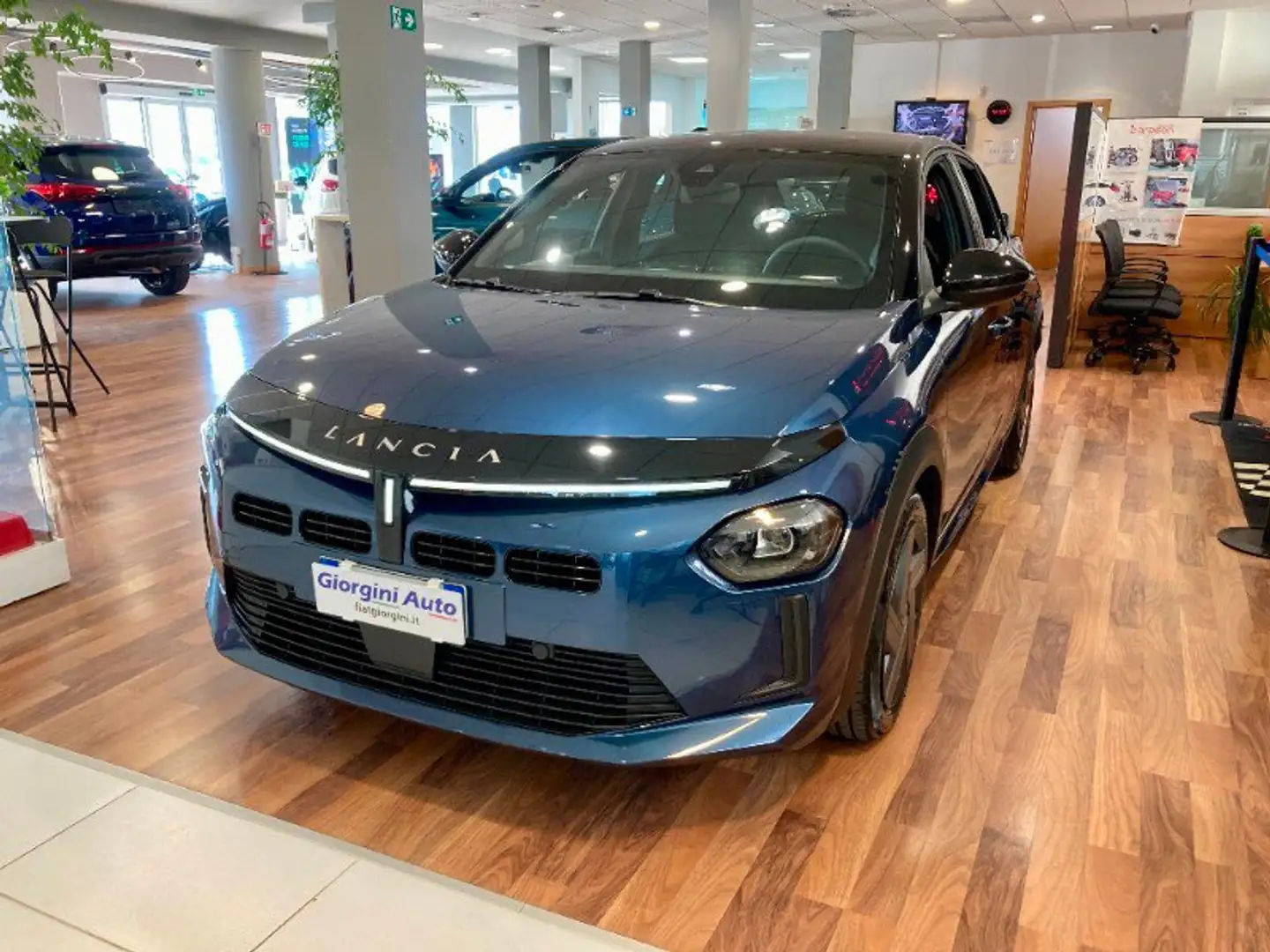 Lancia Ypsilon Ypsilon Hybrid e-DCT Bleu - 1