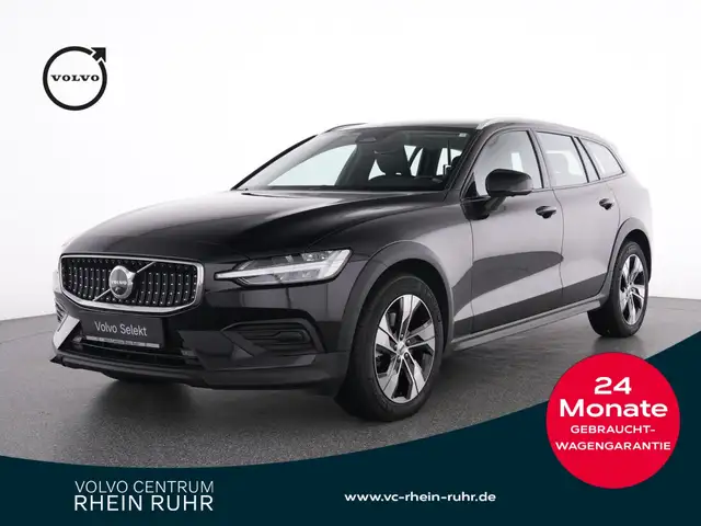 Volvo V60 Cross Country B4 AWD Plus PLUS AHK+FAP+LM18+
