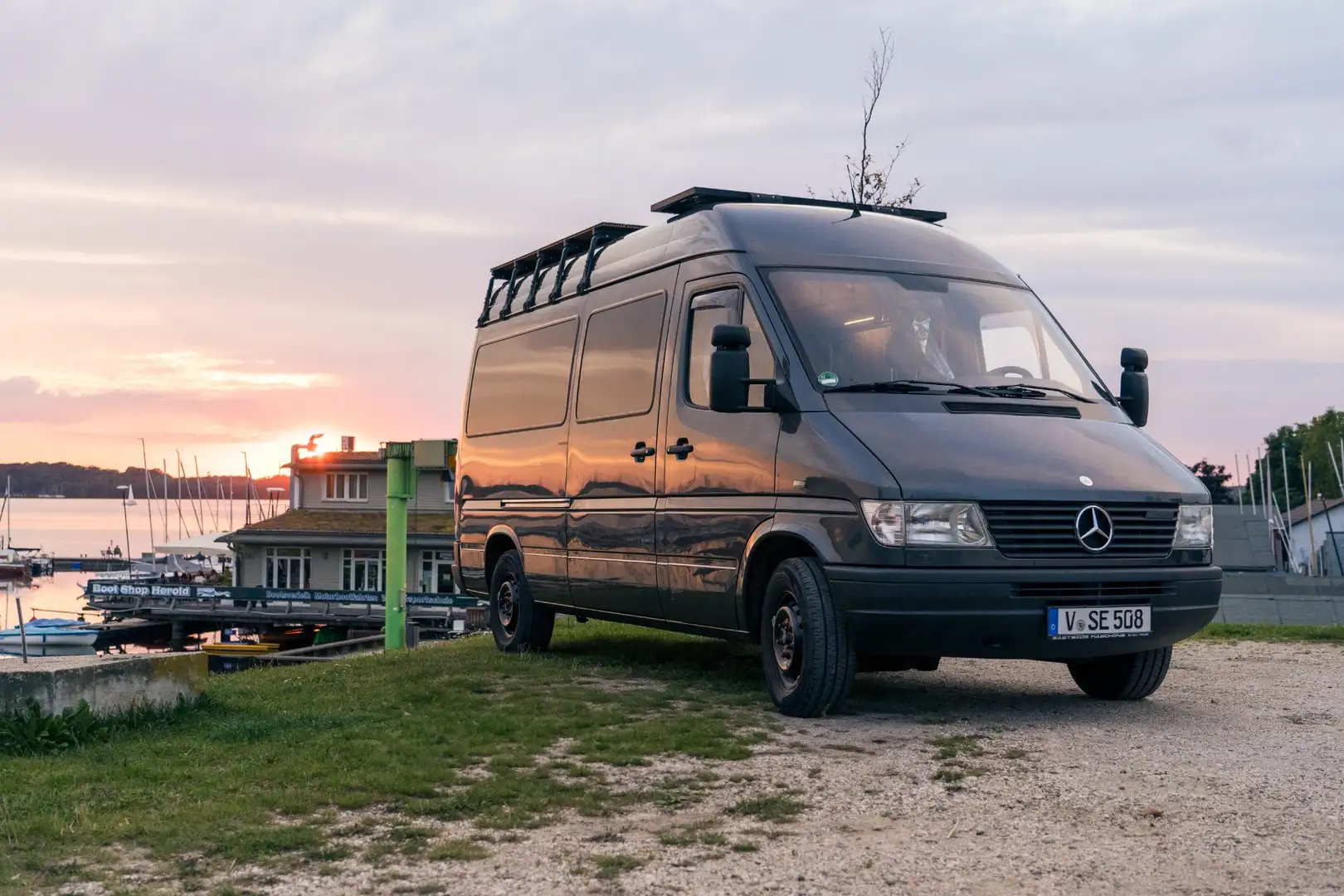 Mercedes-Benz Sprinter 208 D Mercedes Sprinter 208D Camper autark WoMo Va Gris - 1