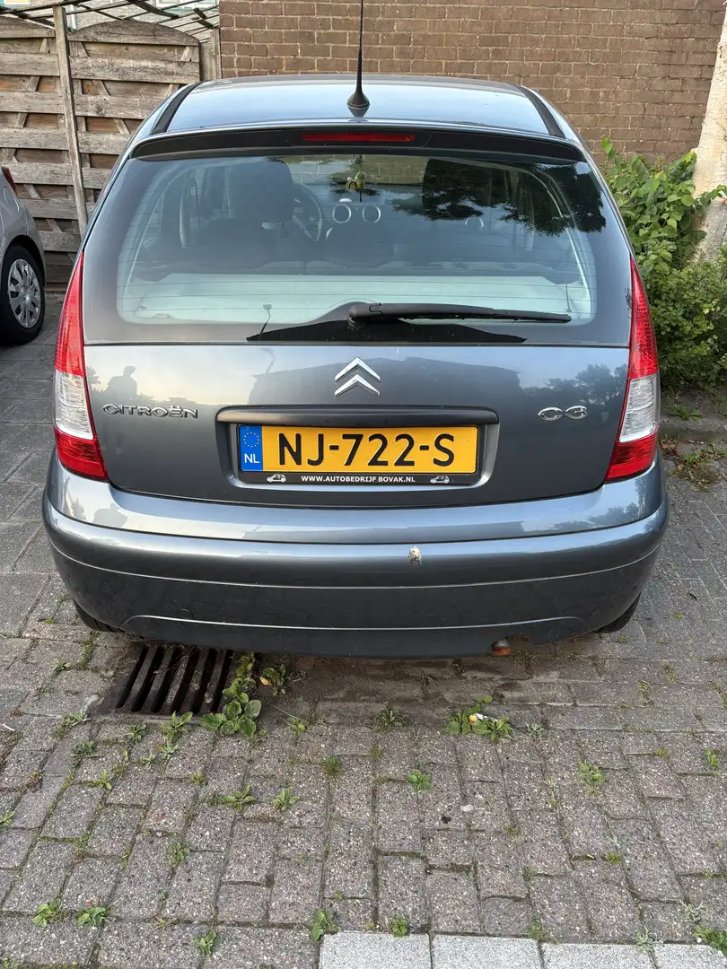 Citroen C3 1.4i Ligne Prestige Gri - 2