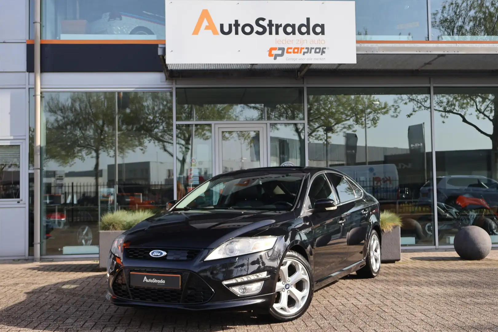 Ford Mondeo 2.0 S-EDITION PS6 5D 239PK | Pano | Memory stoelen crna - 2