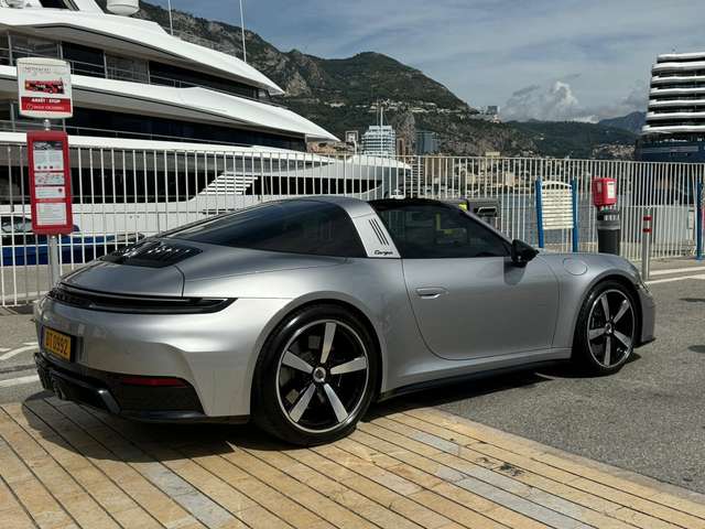 Imagine Porsche 992 992.2 Targa 4 GTS PDK 541 CH FULL CUIR