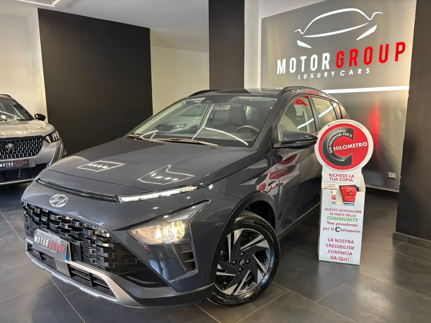 Hyundai BAYON Bayon 1.0 T-GDI Hybrid 48V iMT XLine Gris - 1