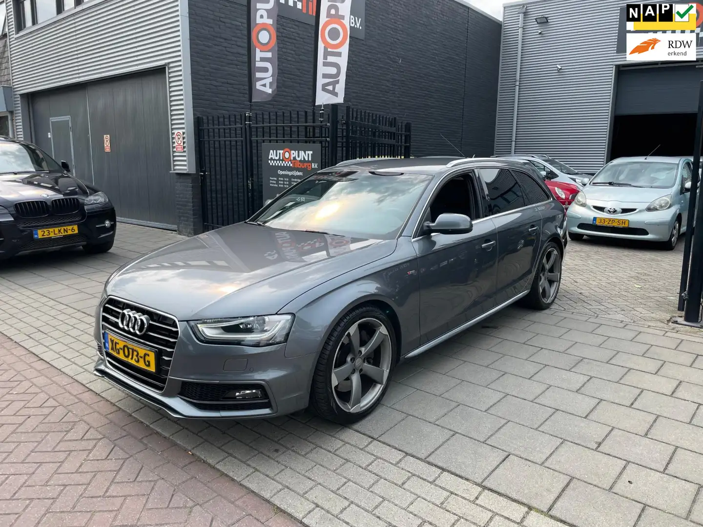 Audi A4 Avant 3.0 TDI quattro Clean Diesel SportEditionEUR Grijs - 1