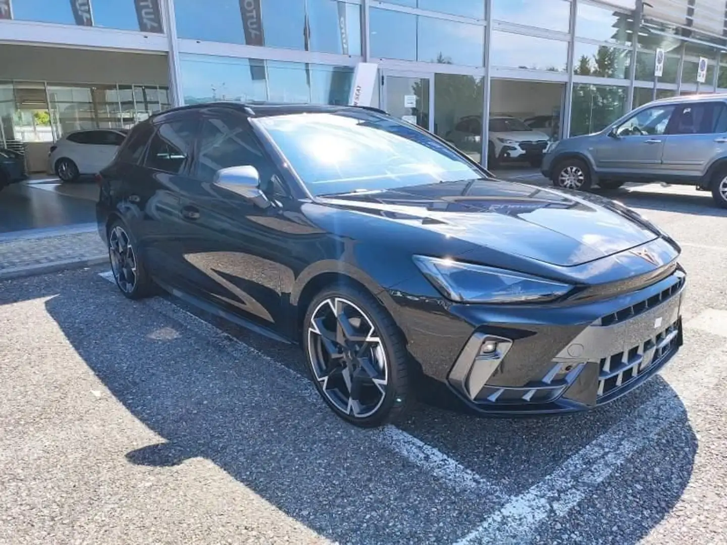 CUPRA Leon Sportstourer 1.5 Hybrid 150 CV DSG Blu/Azzurro - 2