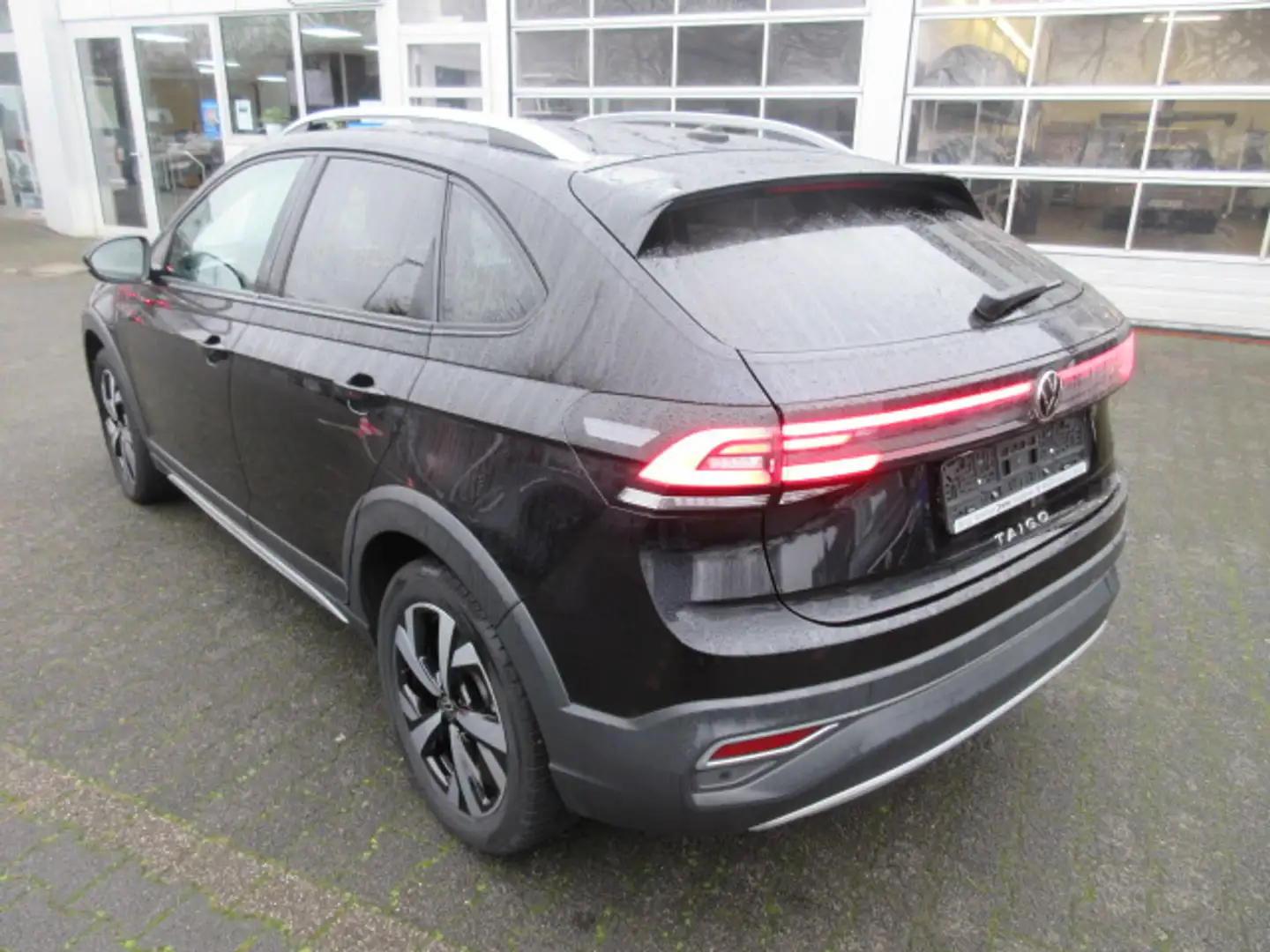 Volkswagen Taigo Style 1.0 TSI NAVI IQ LIGHT KAMERA ACC ALU APS GJR KEYLESS  SITZHEIZUNG CLIMATRONIC Schwarz - 2