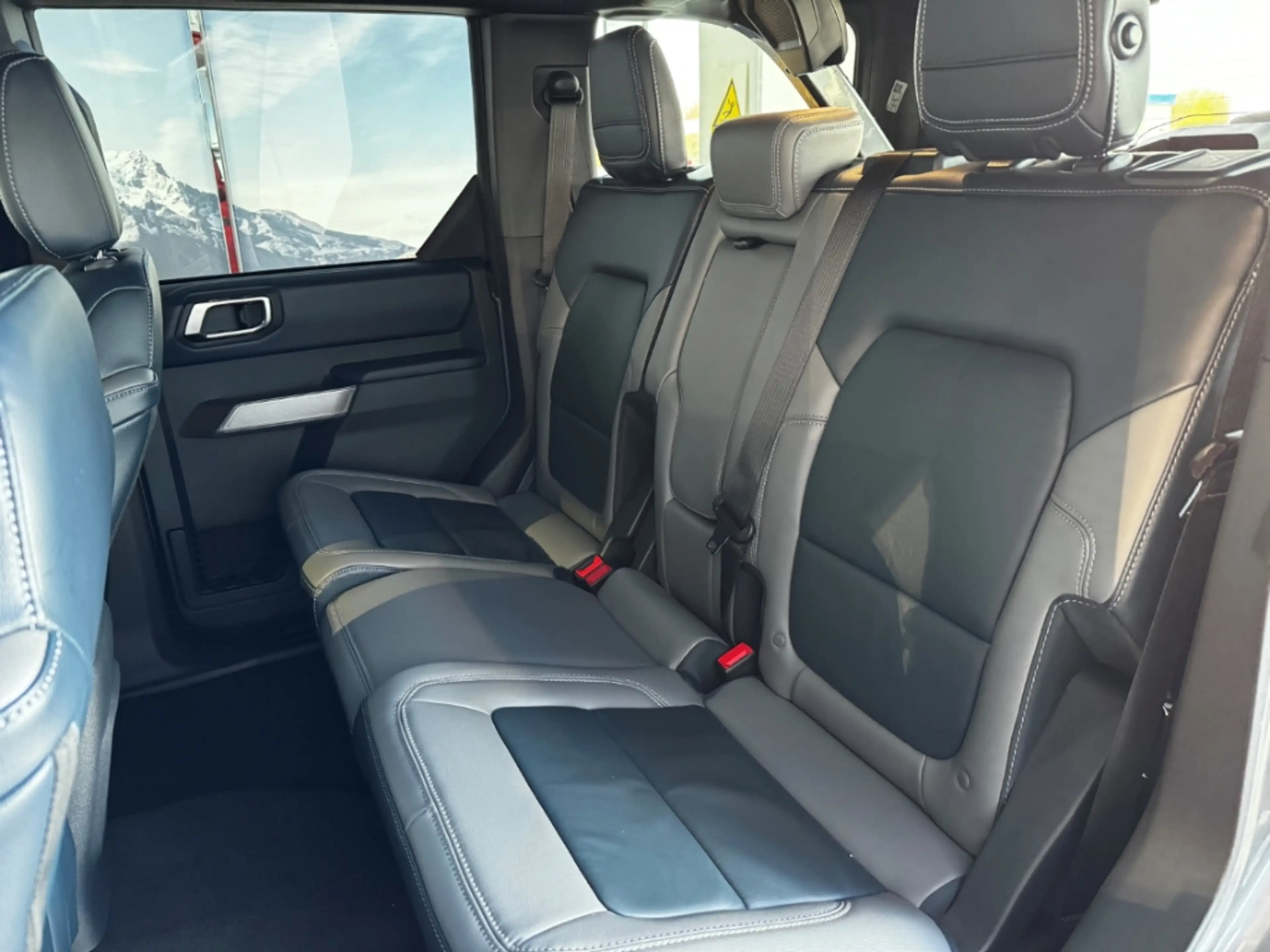 Ford Bronco Outer Banks 4x4 KeyFree+Diff.+360°Kamera+B&O+LED+N — photo 9