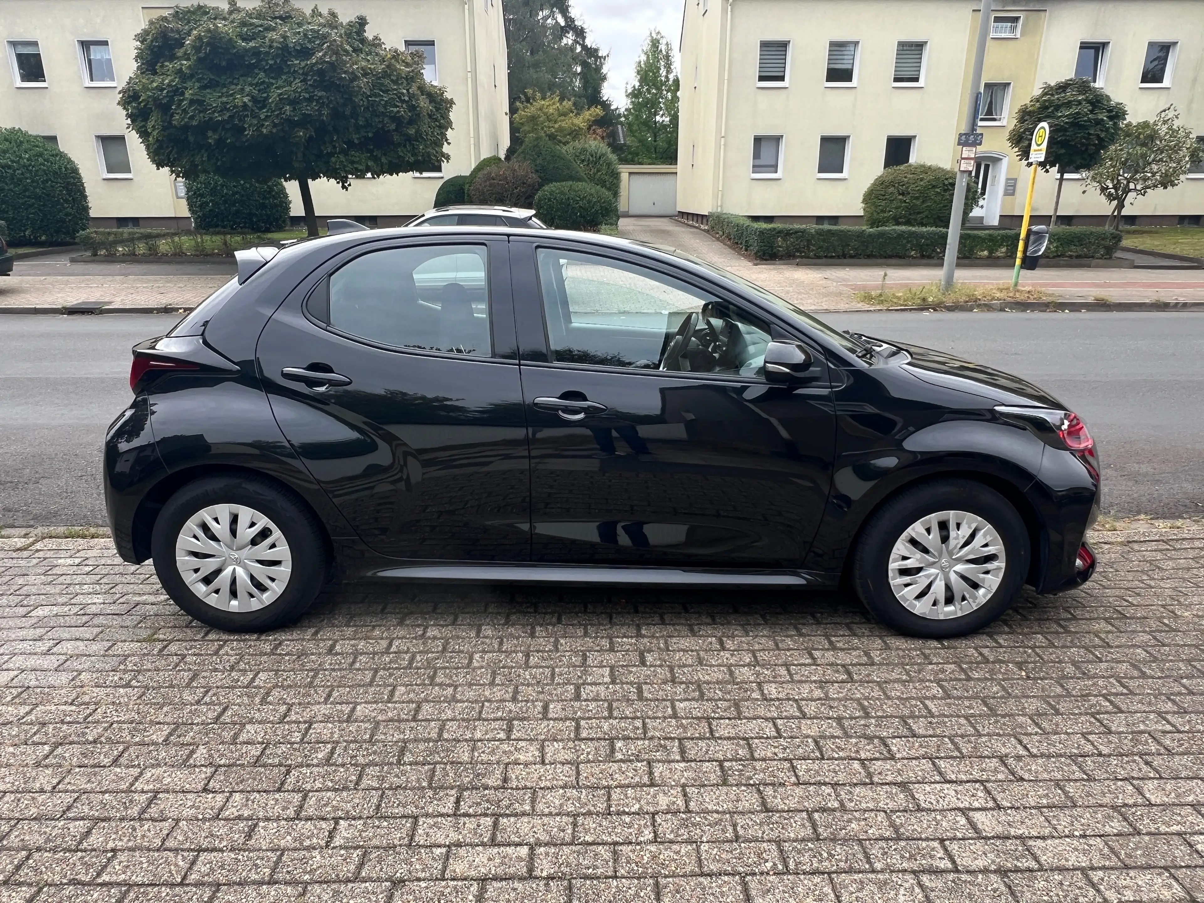 Toyota Yaris Yaris Hybrid 5-Türer Hybrid 1.5 VVT-i Premiere Edition — photo 7