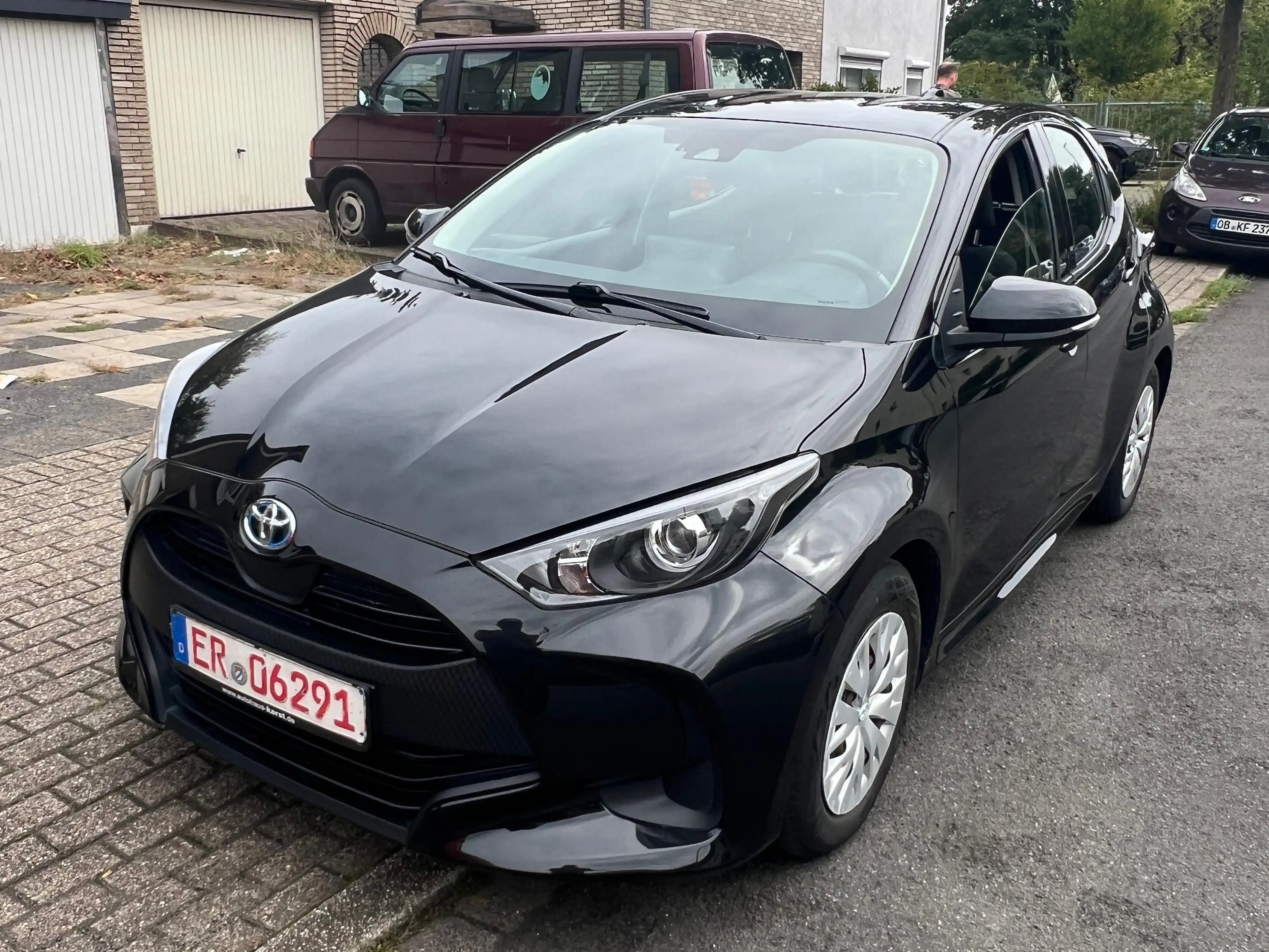 Toyota Yaris Yaris Hybrid 5-Türer Hybrid 1.5 VVT-i Premiere Edition