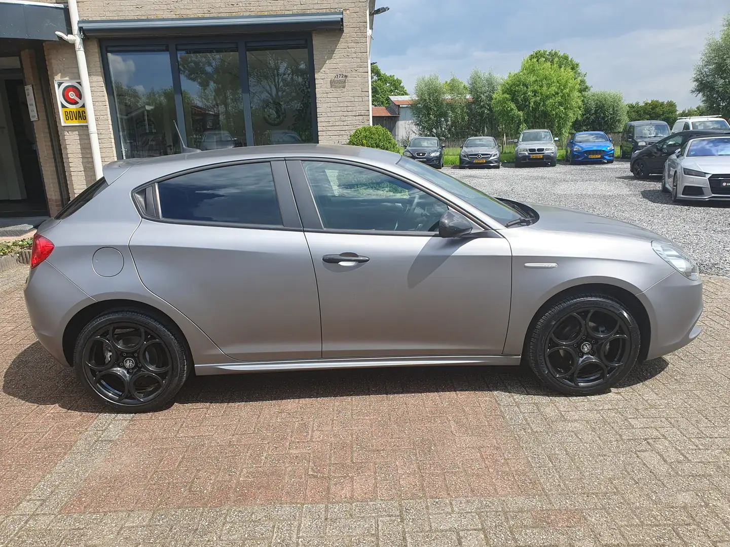 Alfa Romeo Giulietta 1.4 Turbo Sport Matte lak / Carplay / Camera Grijs - 2