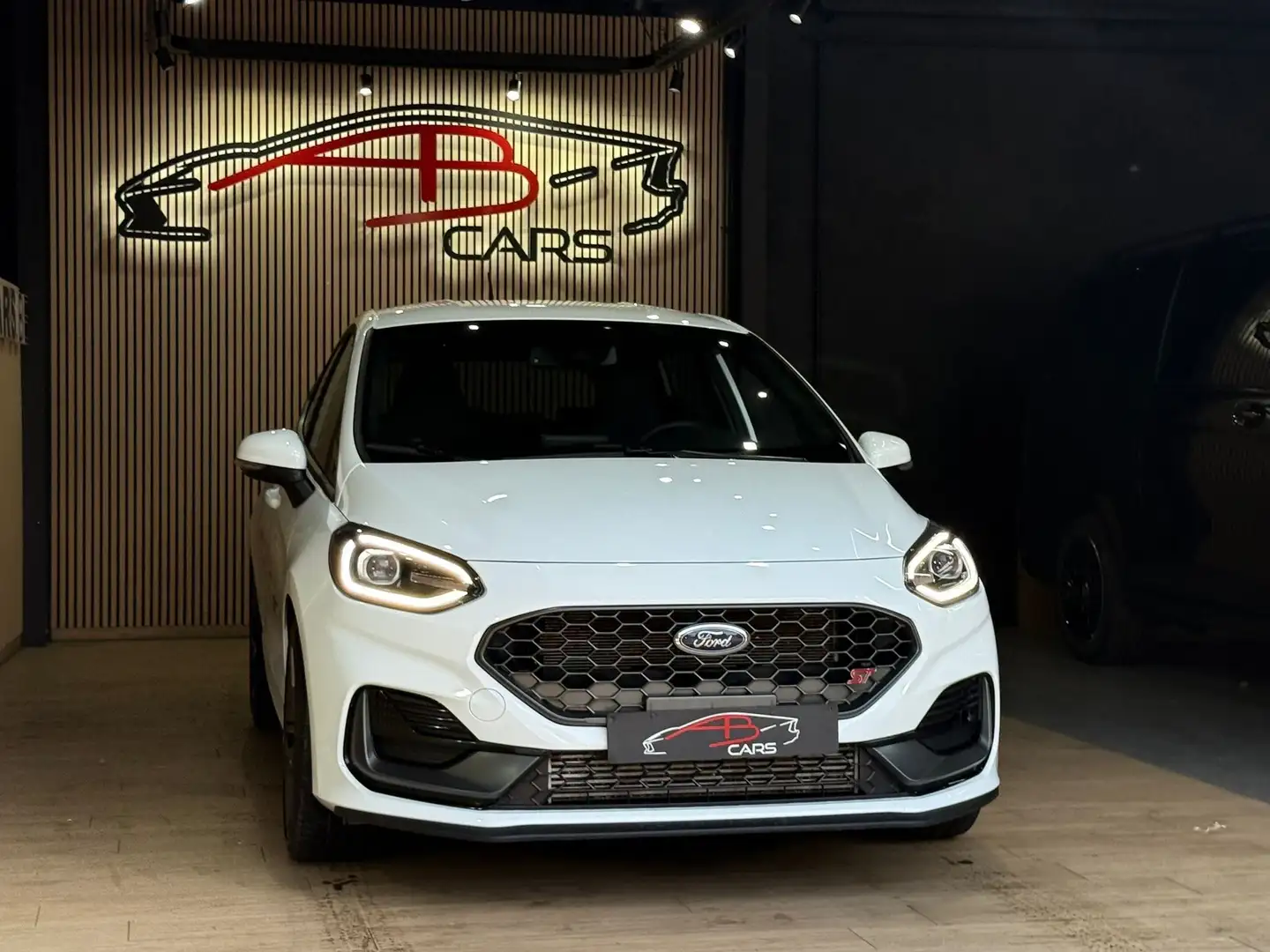 Ford Fiesta 1.5i * ST PERFORMANCE * GAR 12 MOIS * NEUVE * Blanc - 2