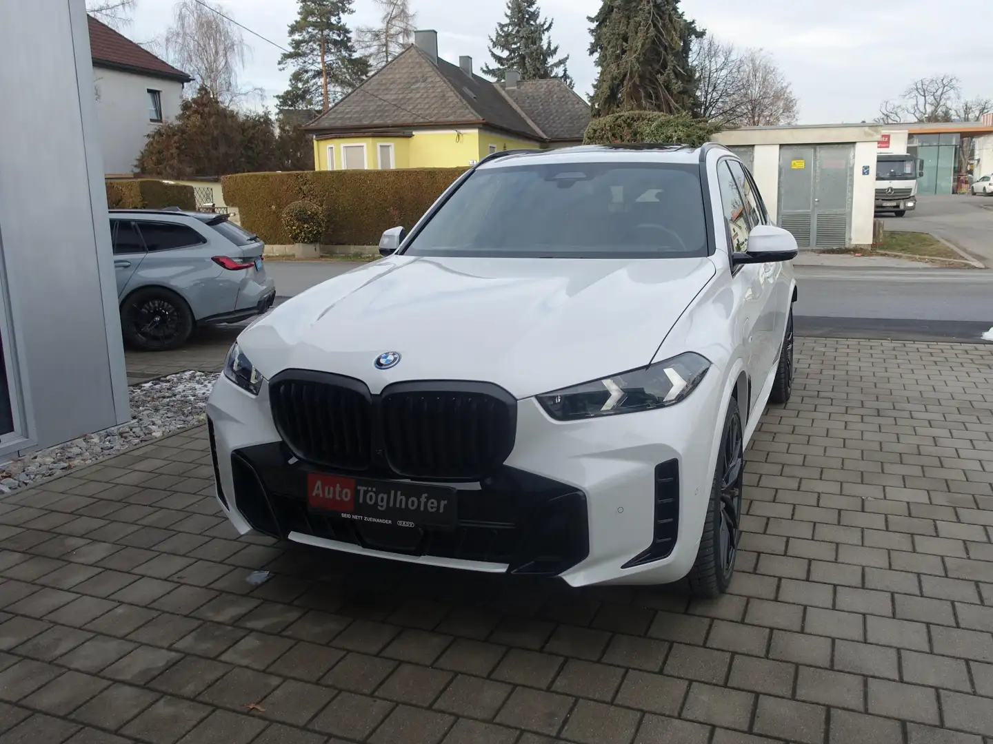 BMW X5 50 e xDrive M Sport-Vollausst.-NP: €123.000,- Weiß - 1