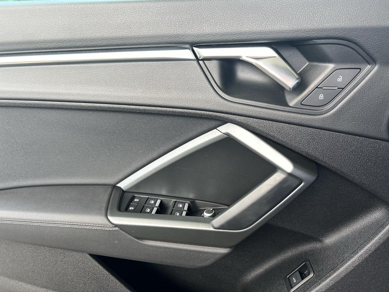 Audi Q3 Sportback S line 40TFSI|QUATTRO|AHK|LED|RFK|PANO — photo 17