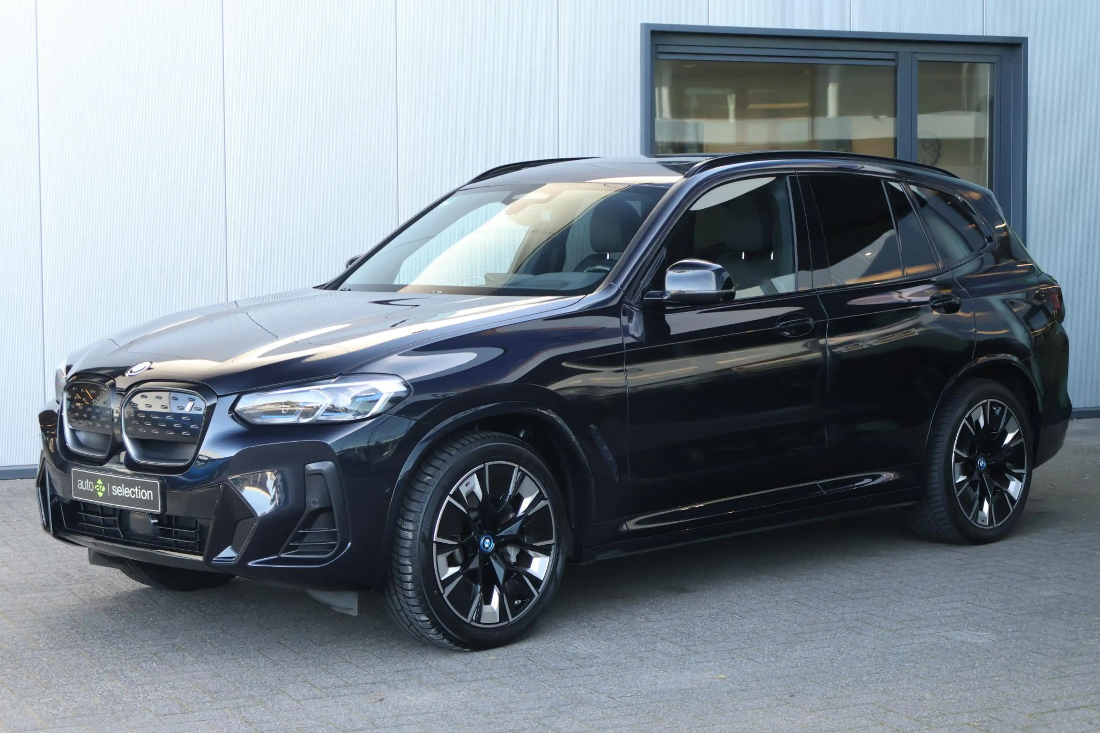 BMW iX3 High Executive 80 kWh / Head-up / Harman & Kardon — photo 7