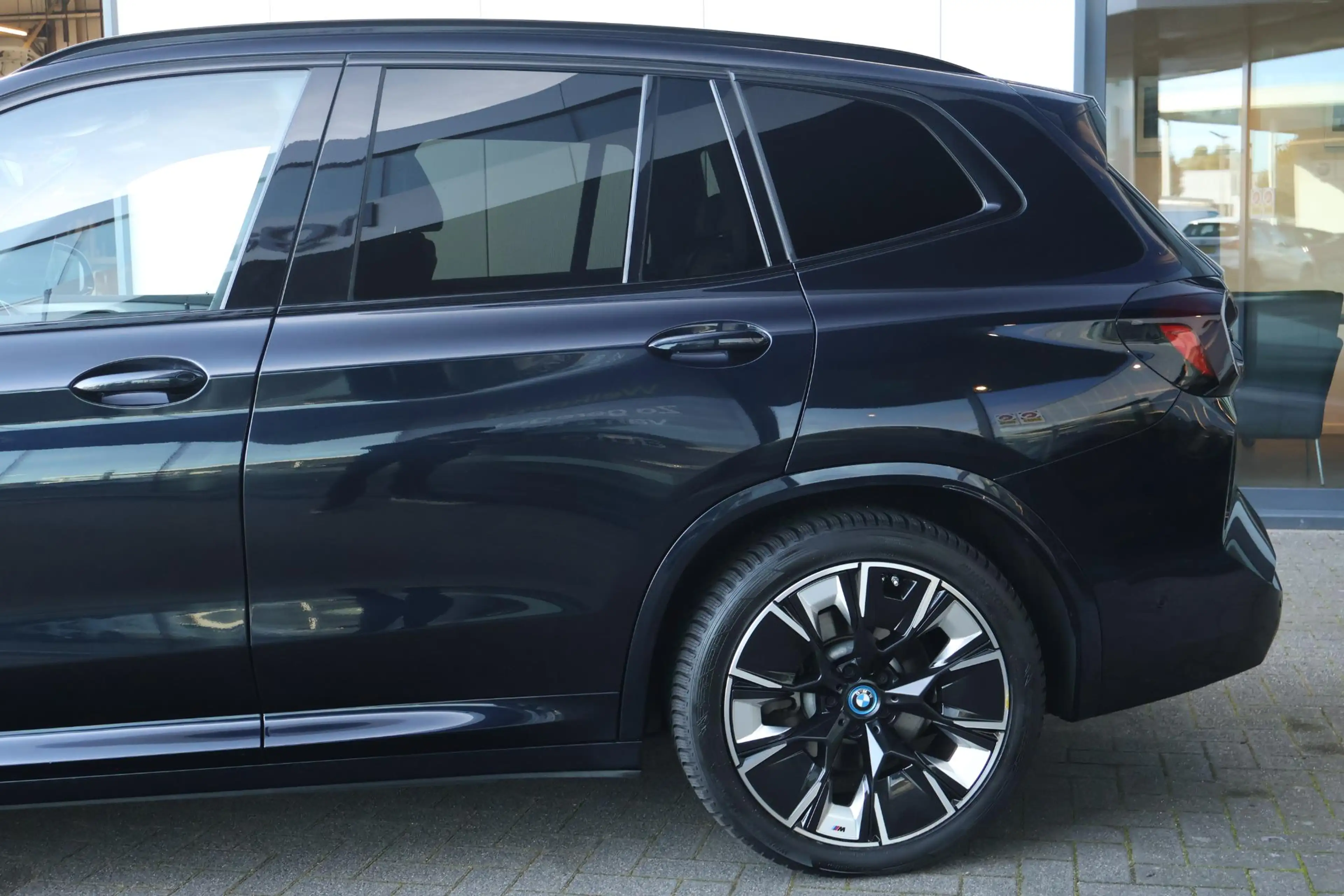 BMW iX3 High Executive 80 kWh / Head-up / Harman & Kardon — photo 6