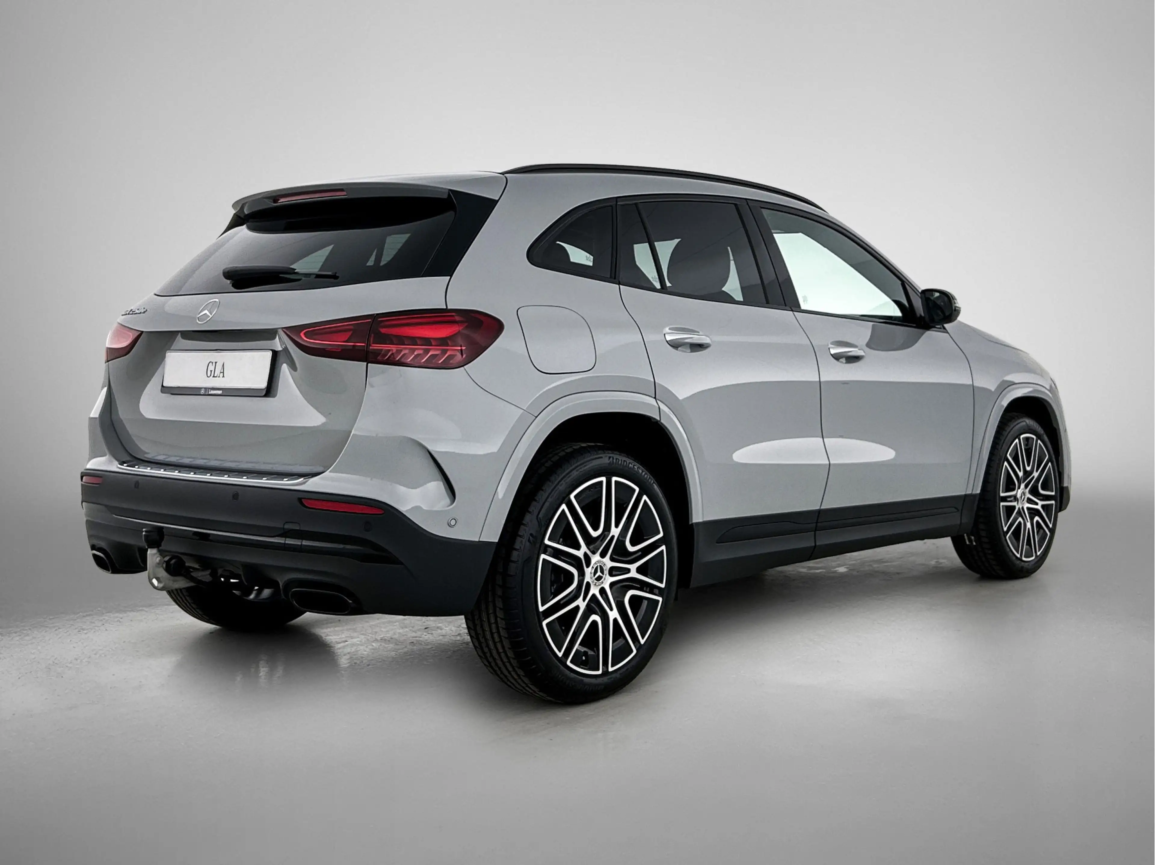 Mercedes-Benz GLA 250 e 140 Year Edition | Plus pakket | Noghtpakket | — photo 2