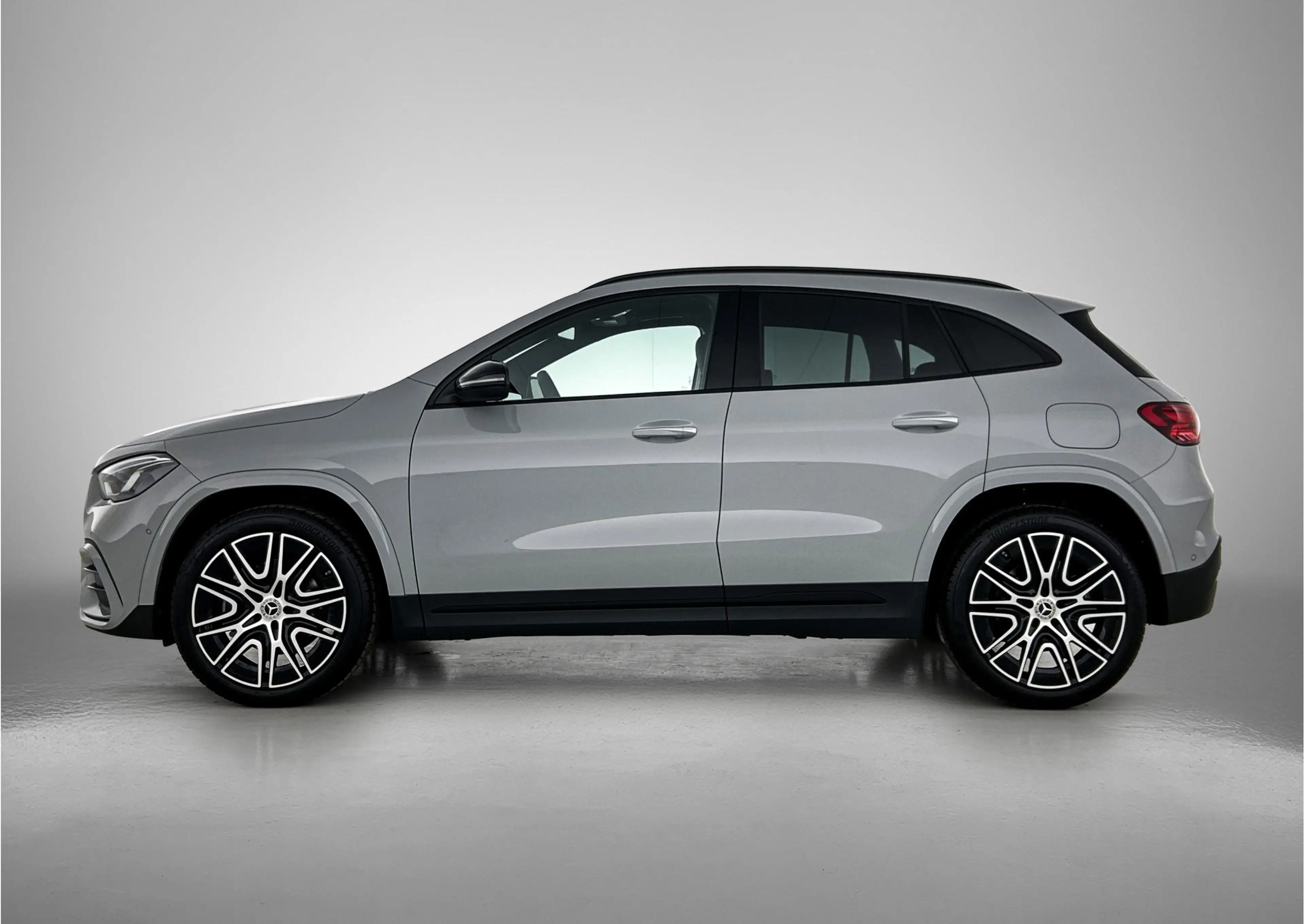 Mercedes-Benz GLA 250 e 140 Year Edition | Plus pakket | Noghtpakket | — photo 3
