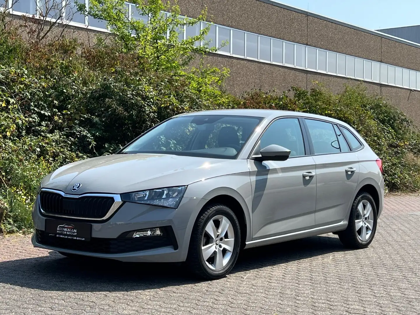 Skoda Scala 1.0 TSI 95PS Ambition/1.HAND/PDC Gris - 1