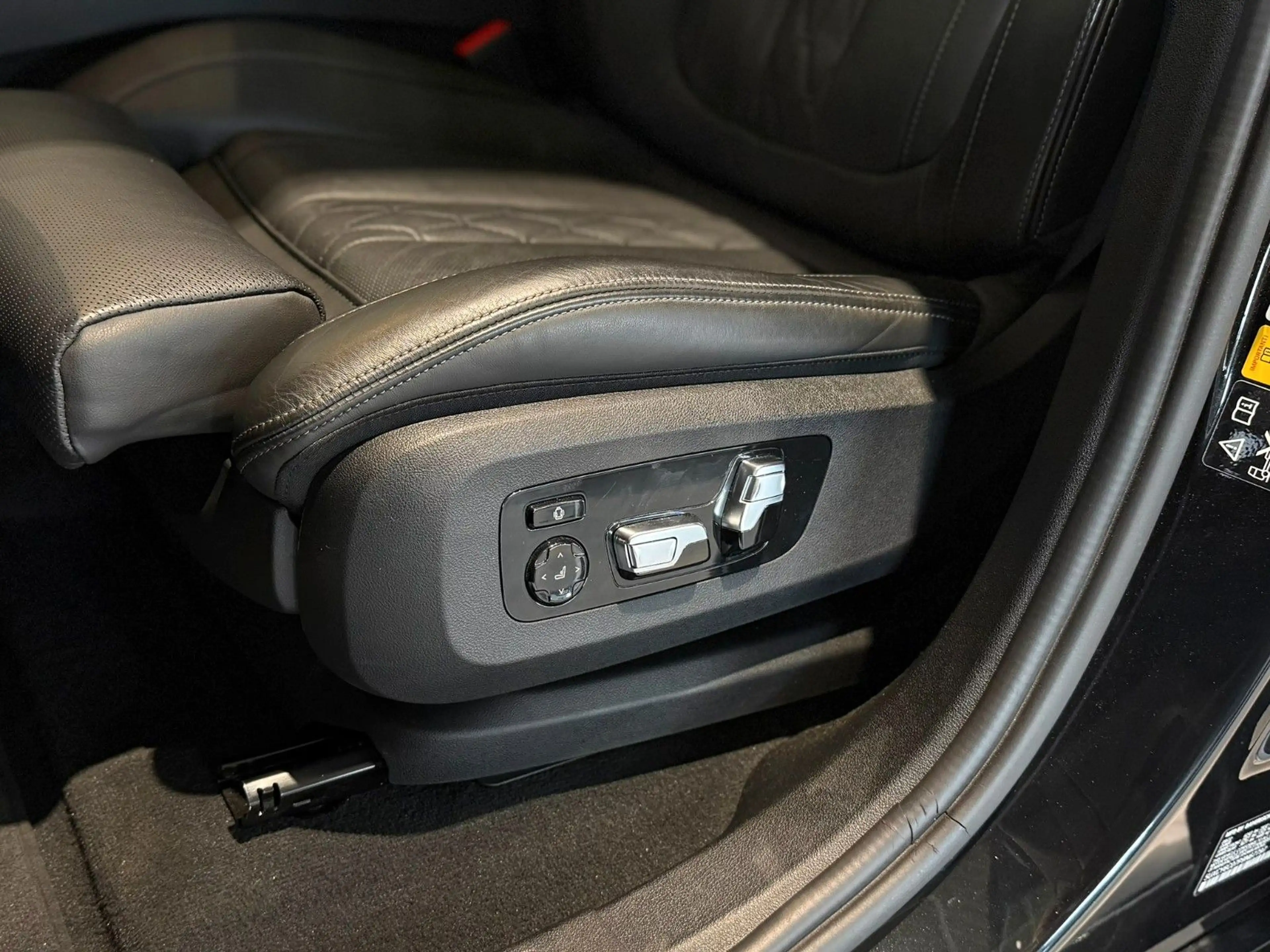 BMW X6 xDrive40i*M Sport*Sitzbel.*Massage*Memory* — photo 14