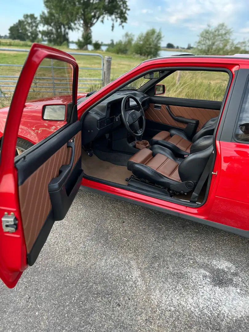 Opel Kadett GSI Turbo 300 PK Rot - 2