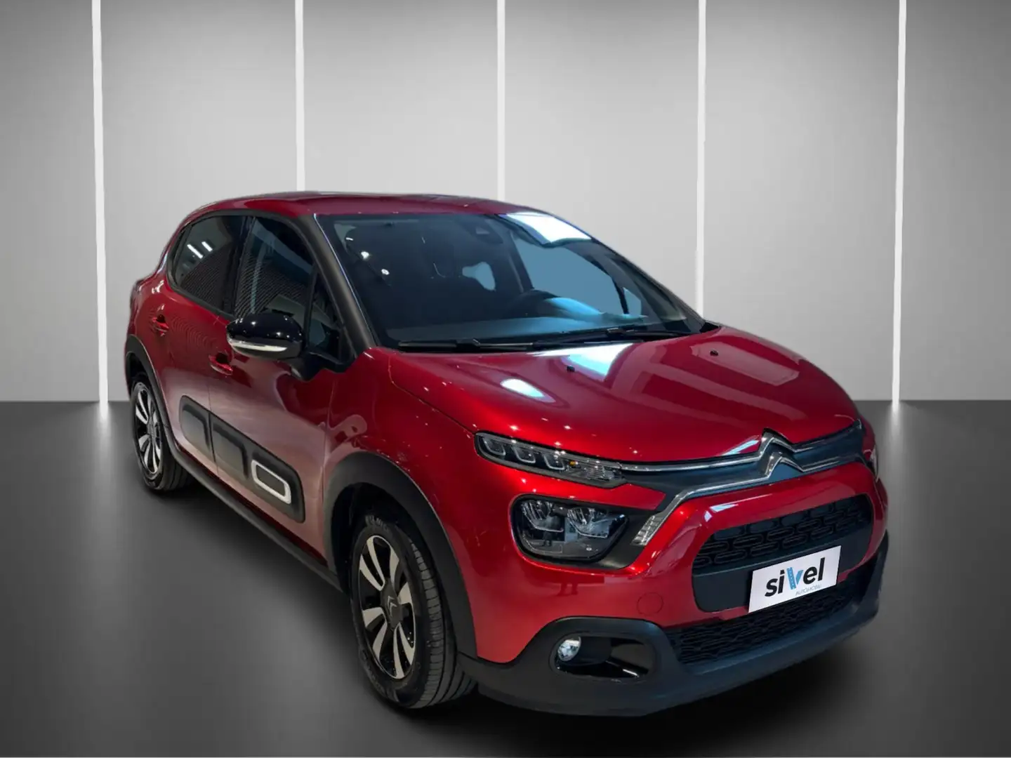 Citroen C3 1.2 puretech Max s Rood - 1