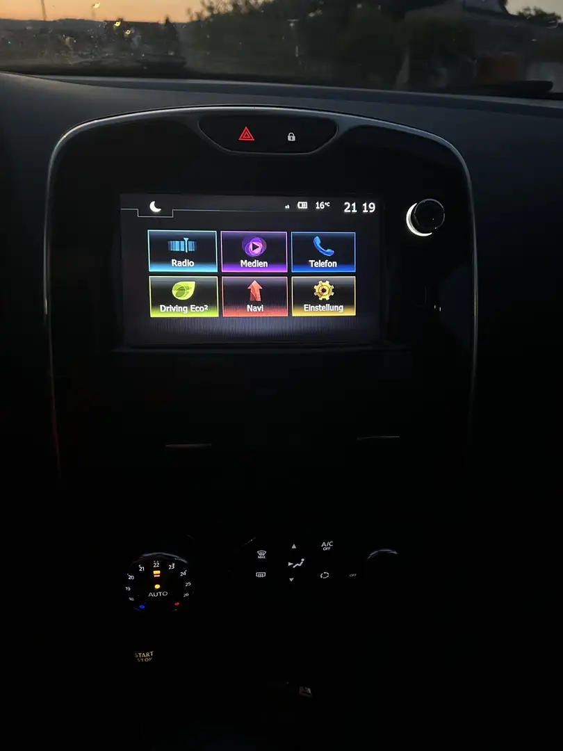 Renault Clio Limited Energy TCe 90 - 2