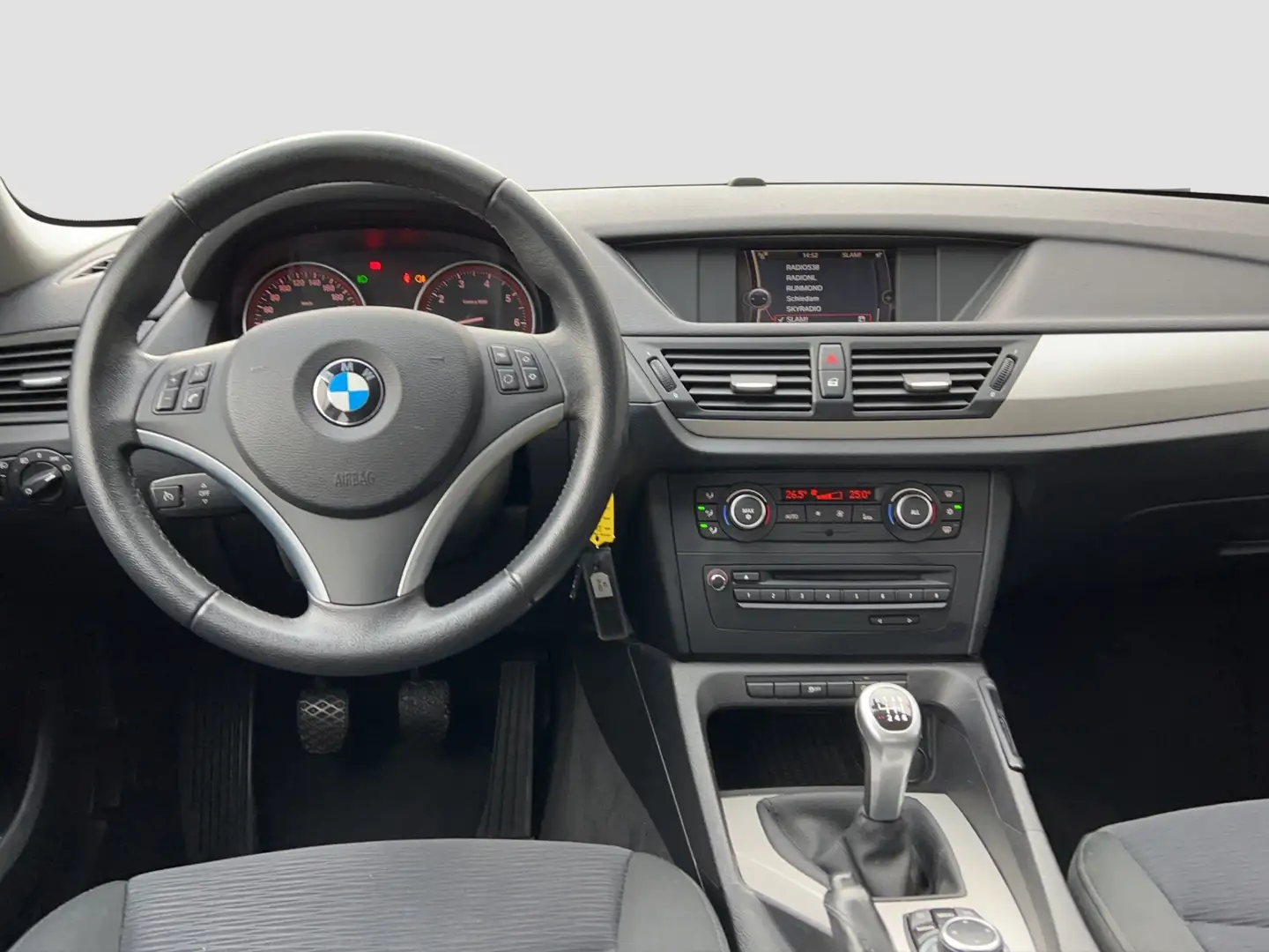 BMW X1 sDrive20i Business | navi | climate! Nero - 2