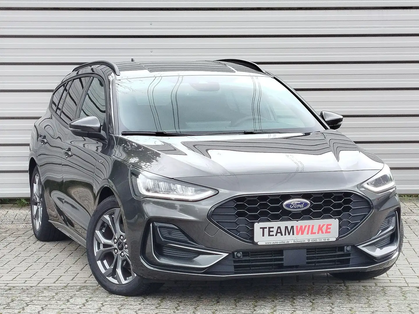Ford Focus Turnier ST-Line LED Navi Kamera SHZ HUD Grau - 1