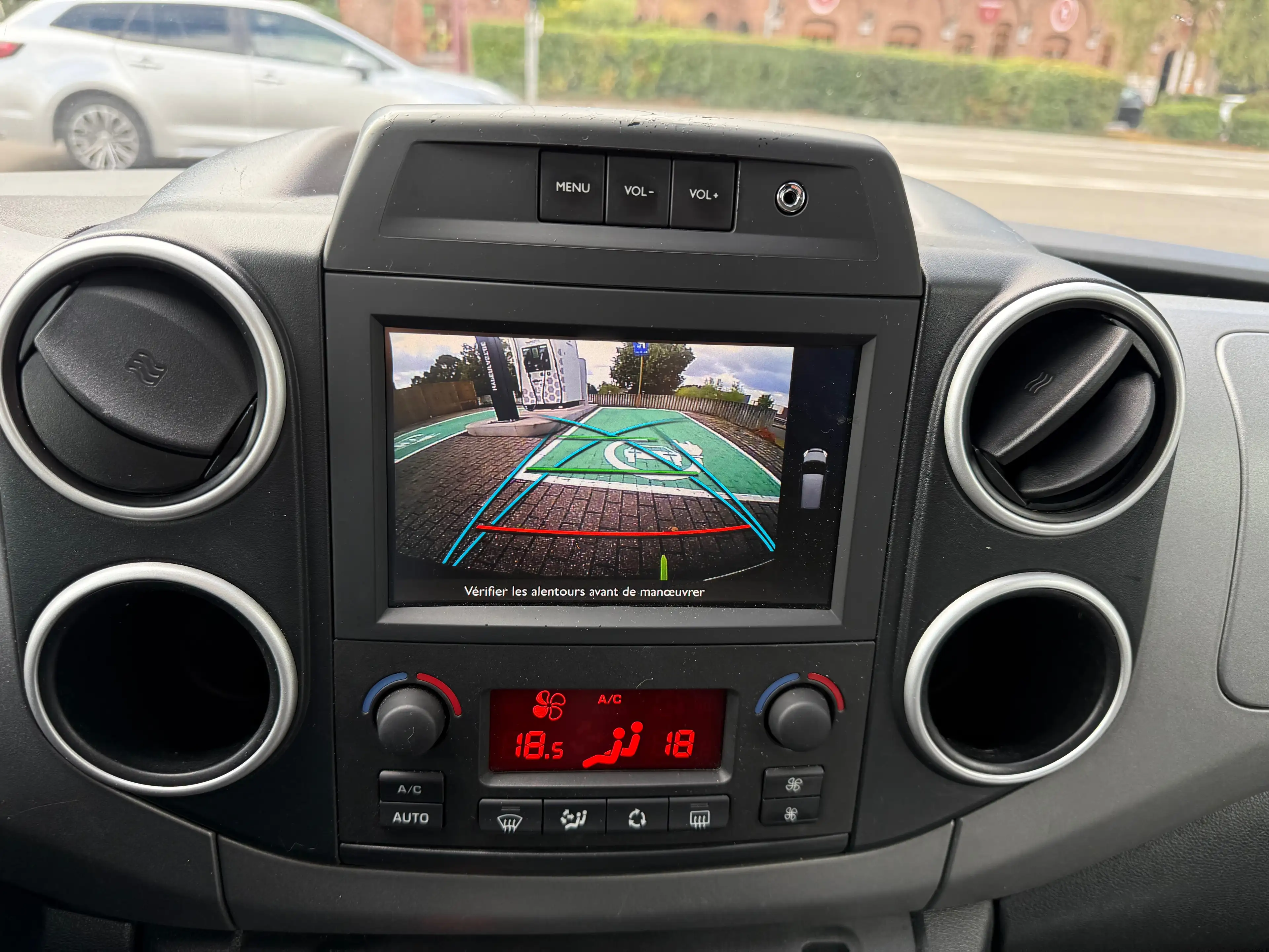 Peugeot Partner Partner 1.6 HDi **GPS*CLIM**CAMERA**1ER-MAIN — photo 8