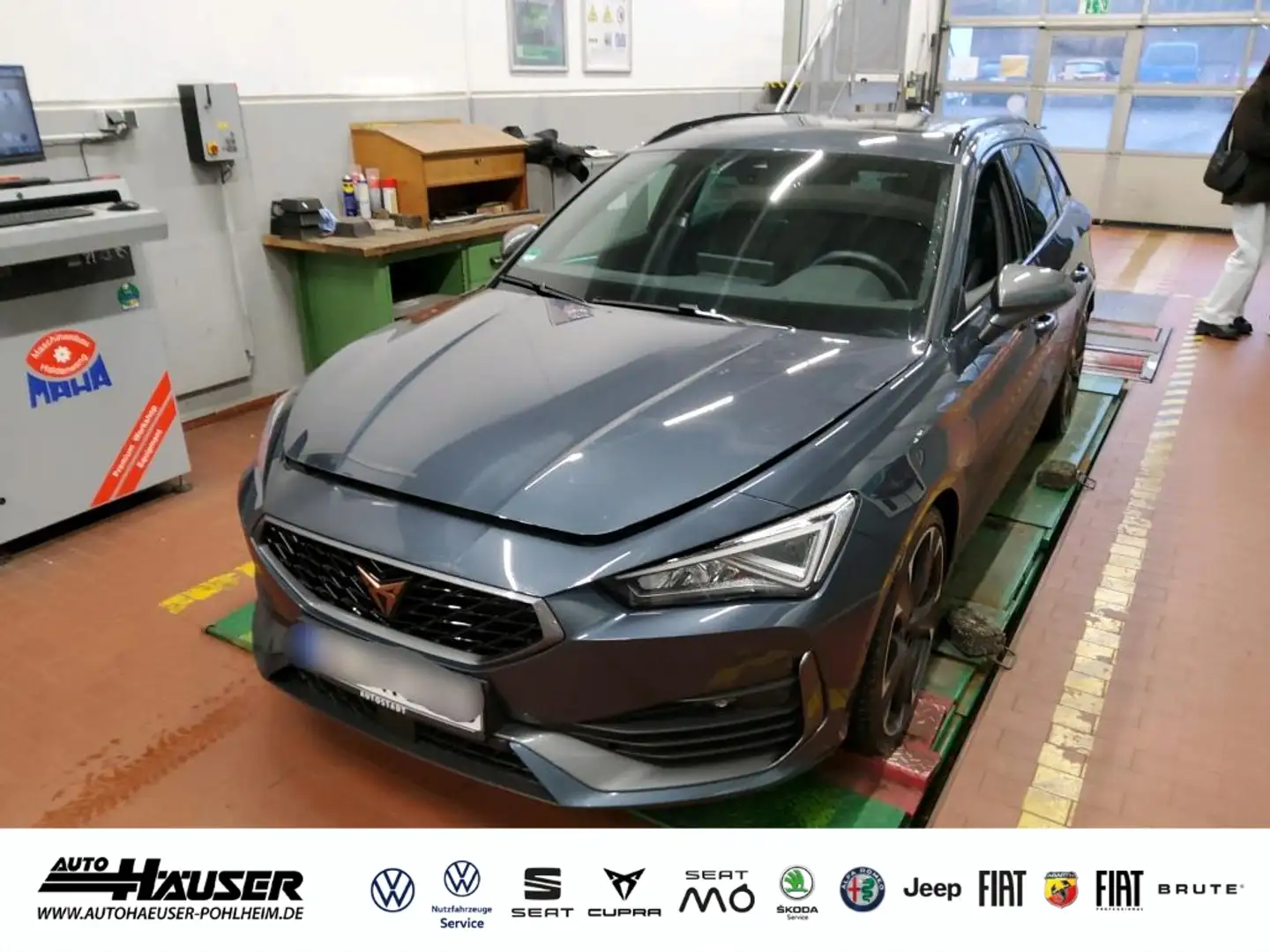 CUPRA Leon Sportstourer VZ 2.0 TSI DSG PANO BEATS MEMORY NAVI Grau - 1