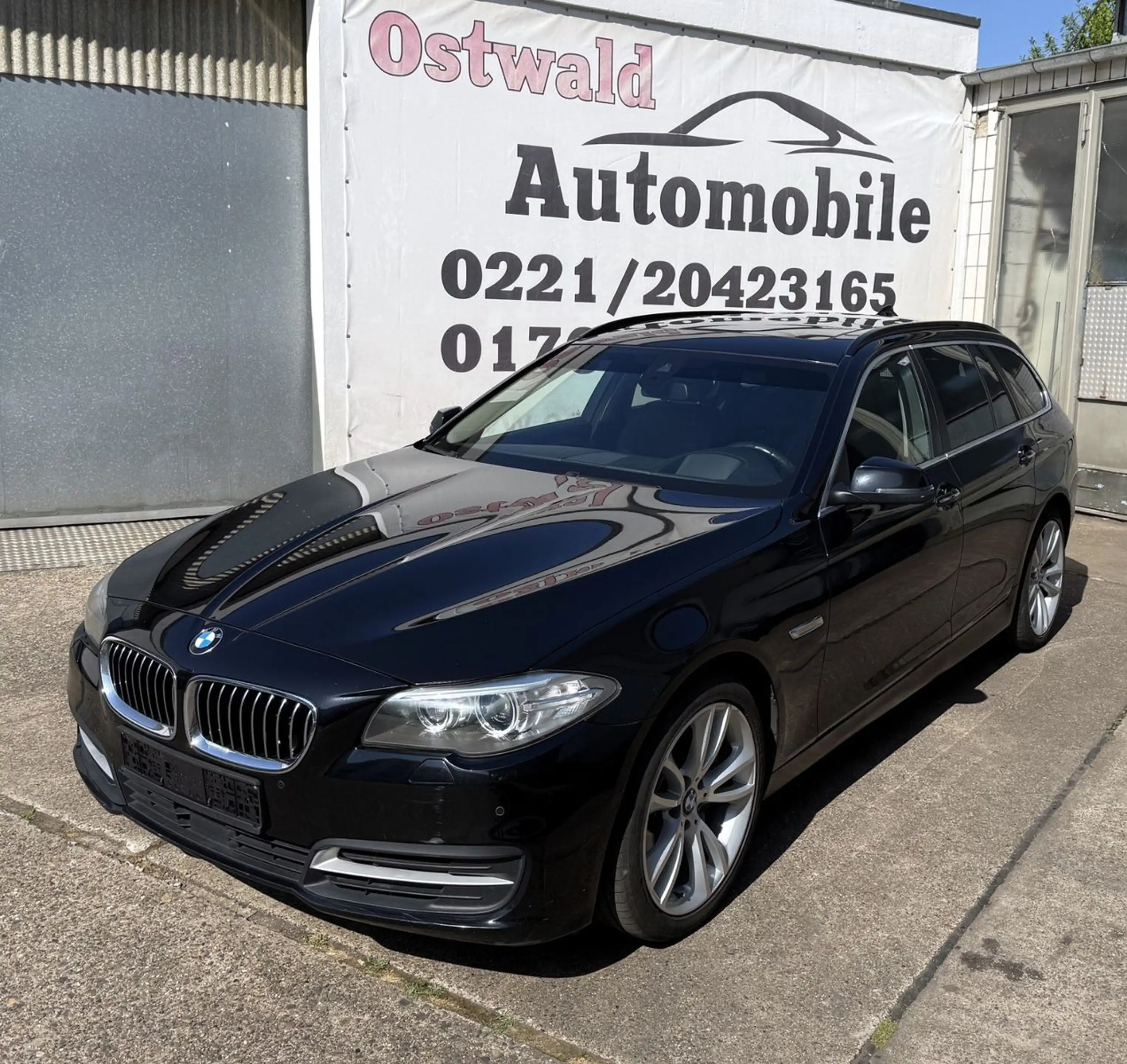 BMW 530 d xDrive Touring Leder Panorama Kamera HeadUp — photo 4