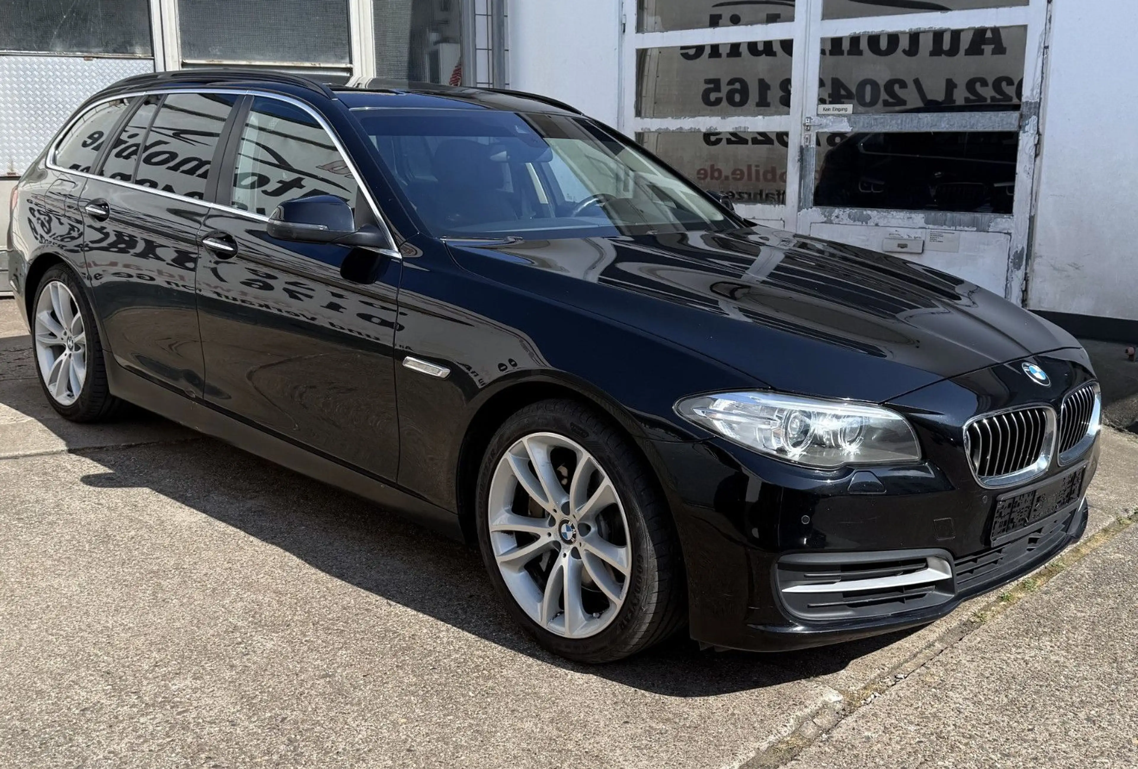 BMW 530 d xDrive Touring Leder Panorama Kamera HeadUp — photo 3