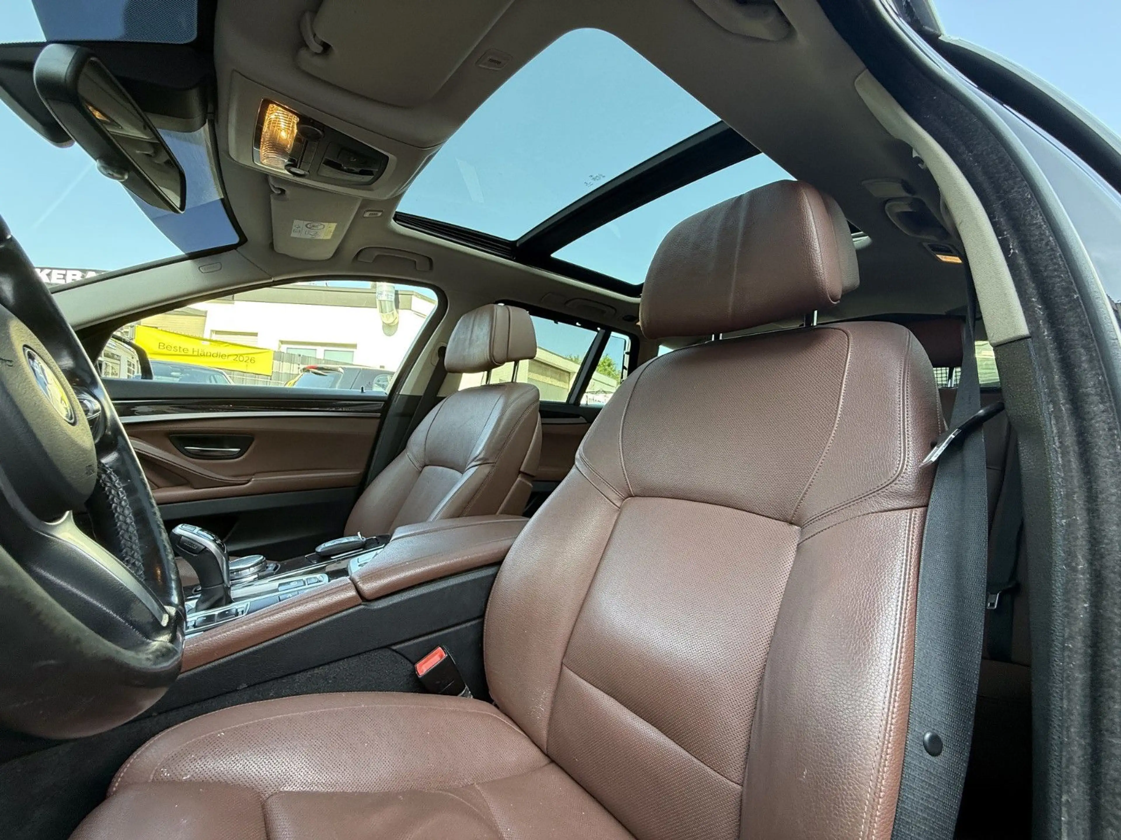 BMW 530 d xDrive Touring Leder Panorama Kamera HeadUp — photo 10