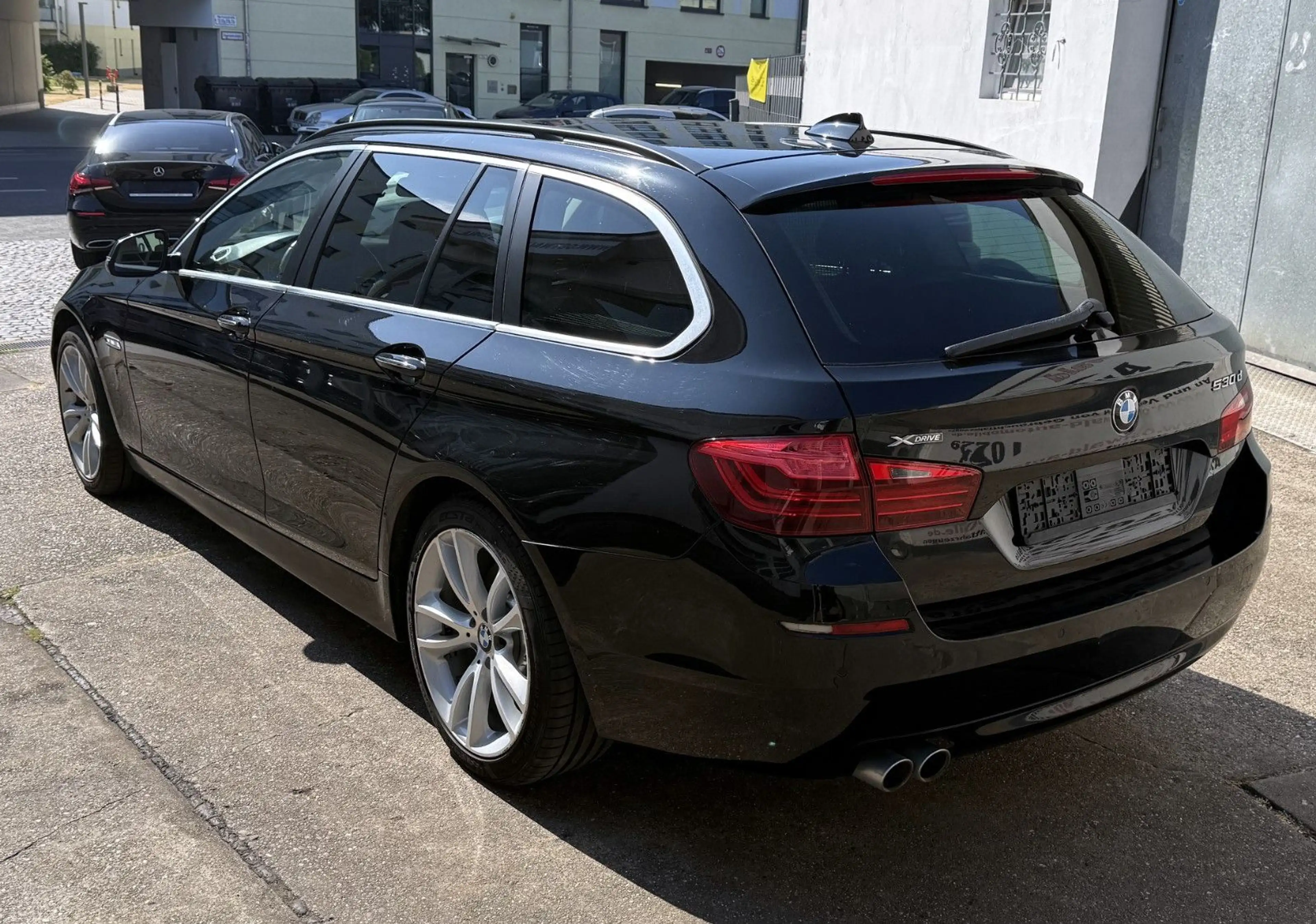 BMW 530 d xDrive Touring Leder Panorama Kamera HeadUp — photo 5