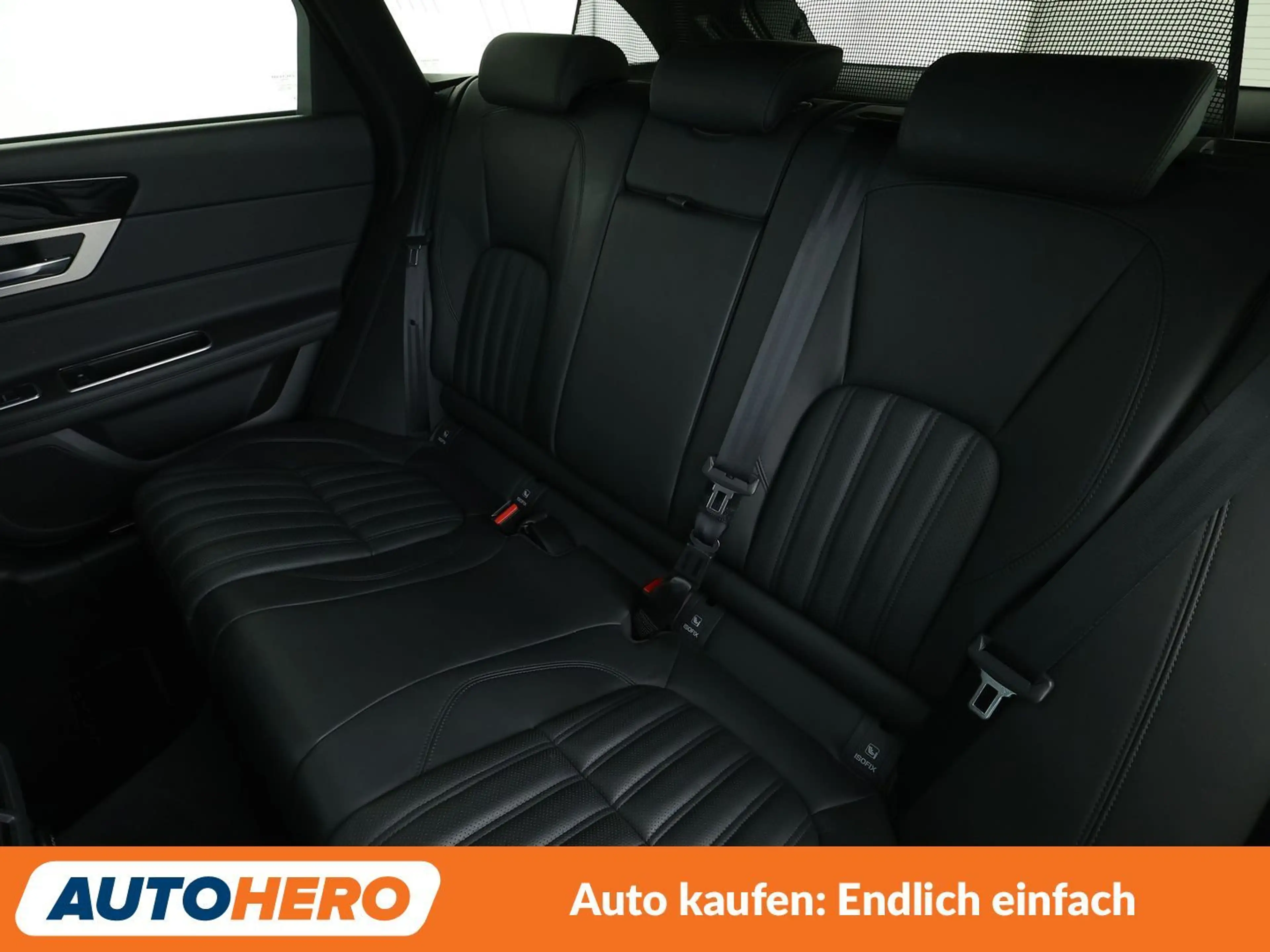 Jaguar XF 25d Portfolio AWD Aut.*NAVI.*BI-XENON*ACC*CAM*PDC* — photo 14
