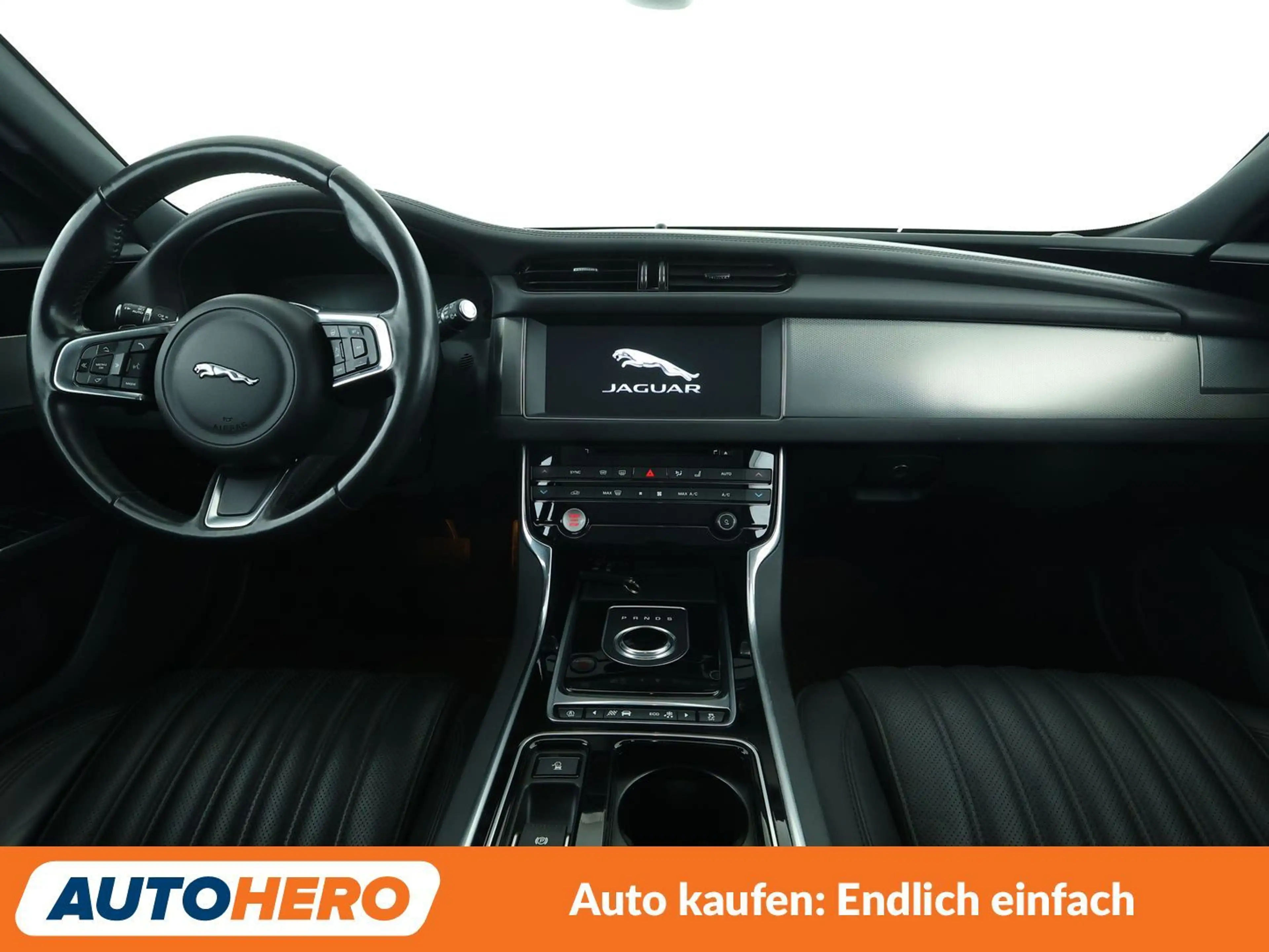 Jaguar XF 25d Portfolio AWD Aut.*NAVI.*BI-XENON*ACC*CAM*PDC* — photo 12