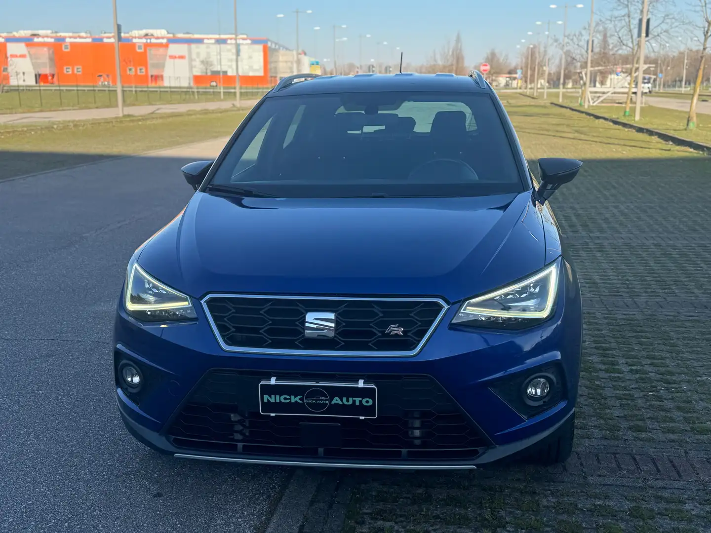 SEAT Arona Arona 2017 1.0 tgi FR 90cv plava - 2