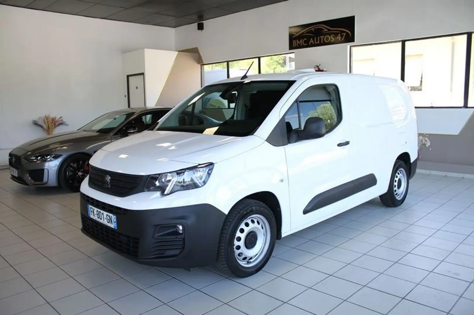 Peugeot Partner FOURGON LONG 950 KG BLUEHDI 130 S&amp;S BVM6 ASPHA - 1
