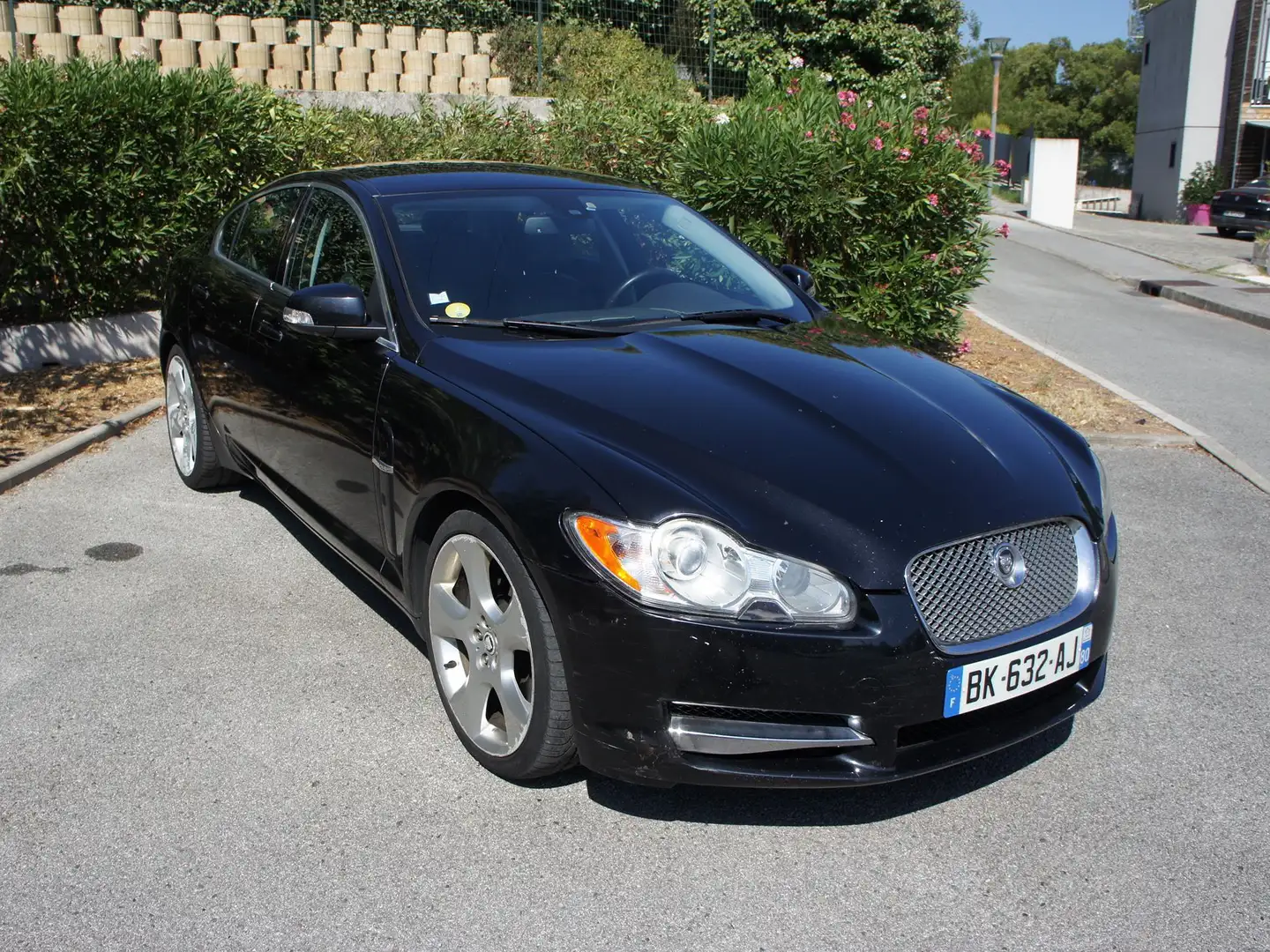 Jaguar XF XF 4.2 V8 - 416 Suralimenté SV8 A Noir - 1