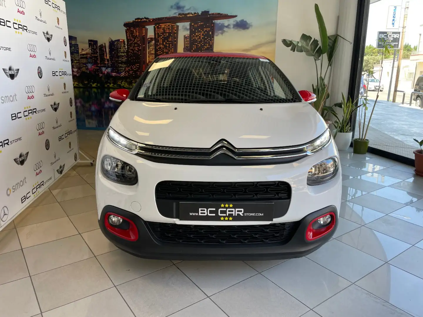 Citroen C3 1.2 PureTech 110cv SHINE *NAVI Bianco - 2