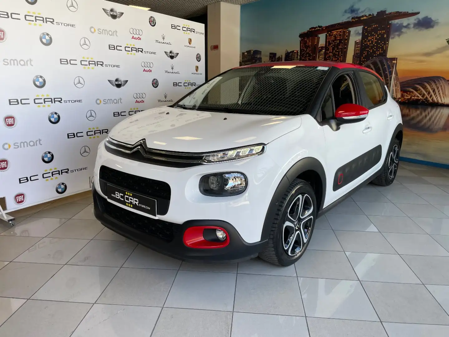 Citroen C3 1.2 PureTech 110cv SHINE *NAVI Bianco - 1