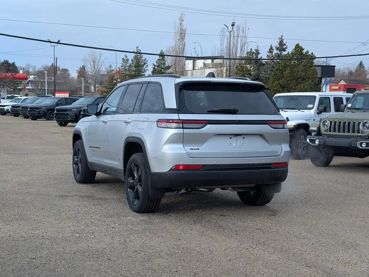 Jeep Grand Cherokee снимка Jeep Grand Cherokee