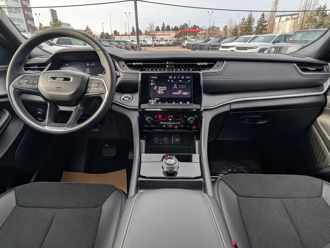 Jeep Grand Cherokee снимка Jeep Grand Cherokee