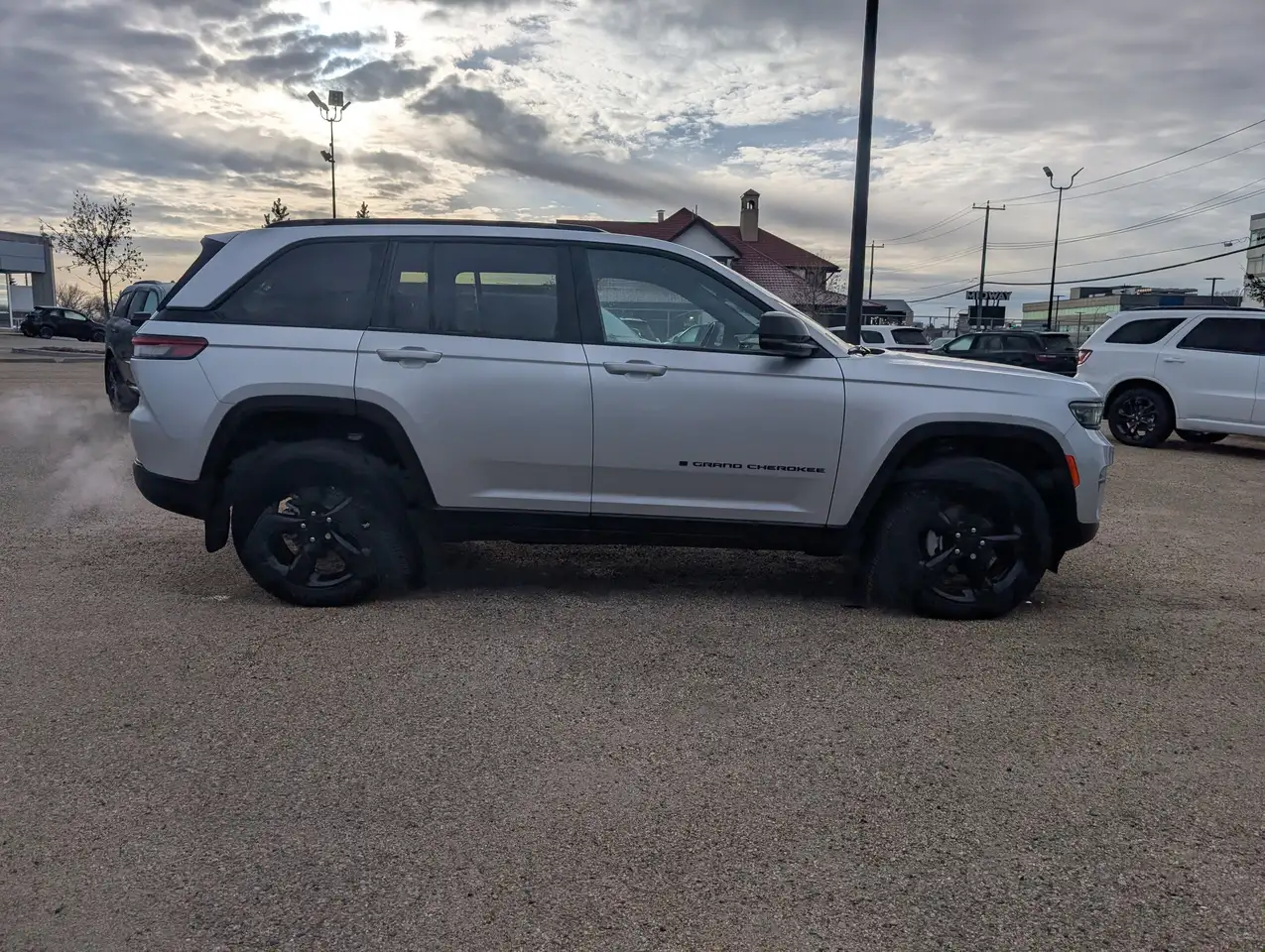 Jeep Grand Cherokee снимка Jeep Grand Cherokee