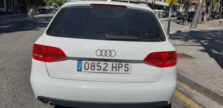 Audi A4 AVANT 2.0 TDI DPF 2009, foto 6