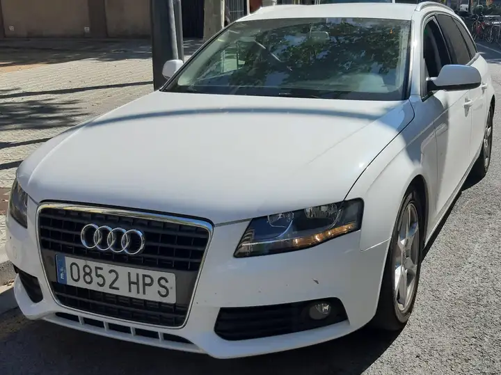 Audi A4 AVANT 2.0 TDI DPF 2009, foto 7