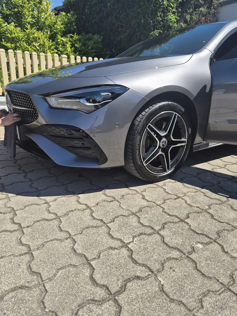 Mercedes-Benz CLA 250 CLA 250e PHEV Shooting Brake AMG 15,6kWh Aut. En Grau - 2