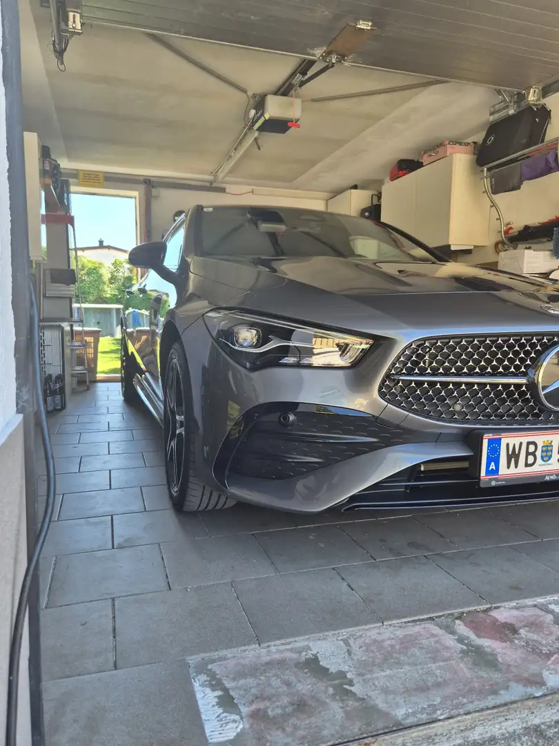 Mercedes-Benz CLA 250 CLA 250e PHEV Shooting Brake AMG 15,6kWh Aut. En Grau - 1