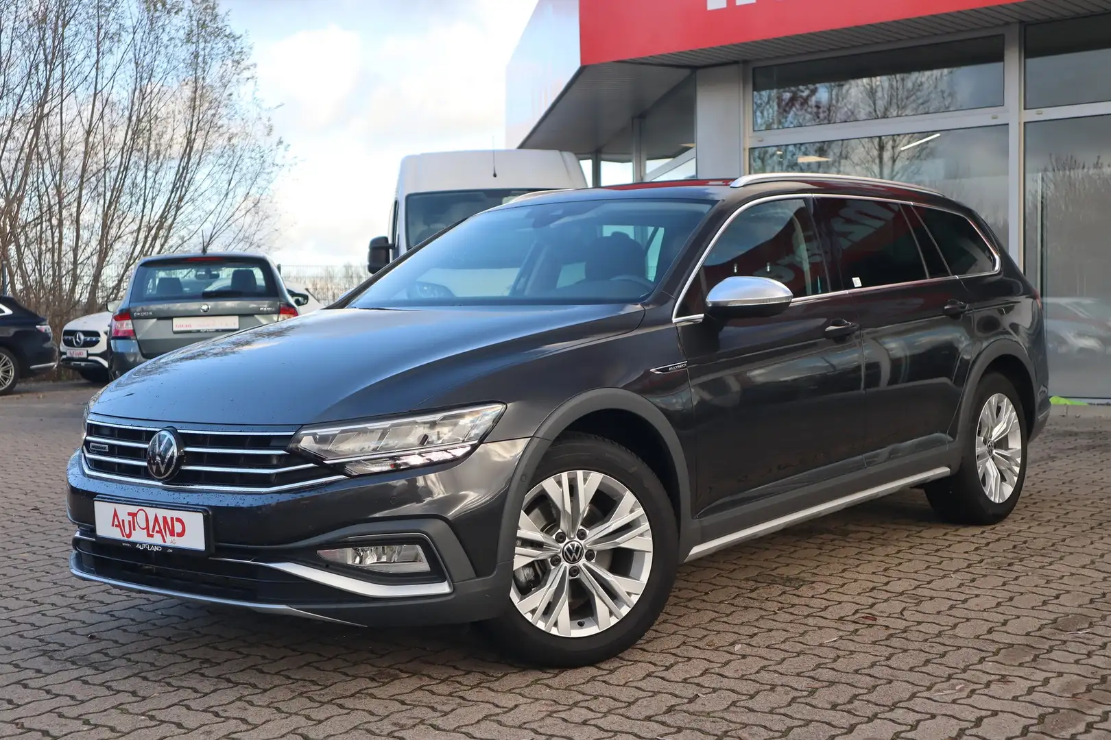 Volkswagen Passat Alltrack Passat Variant 2.0 TDI Alltrack 4Motion LED AHK Schwarz - 2